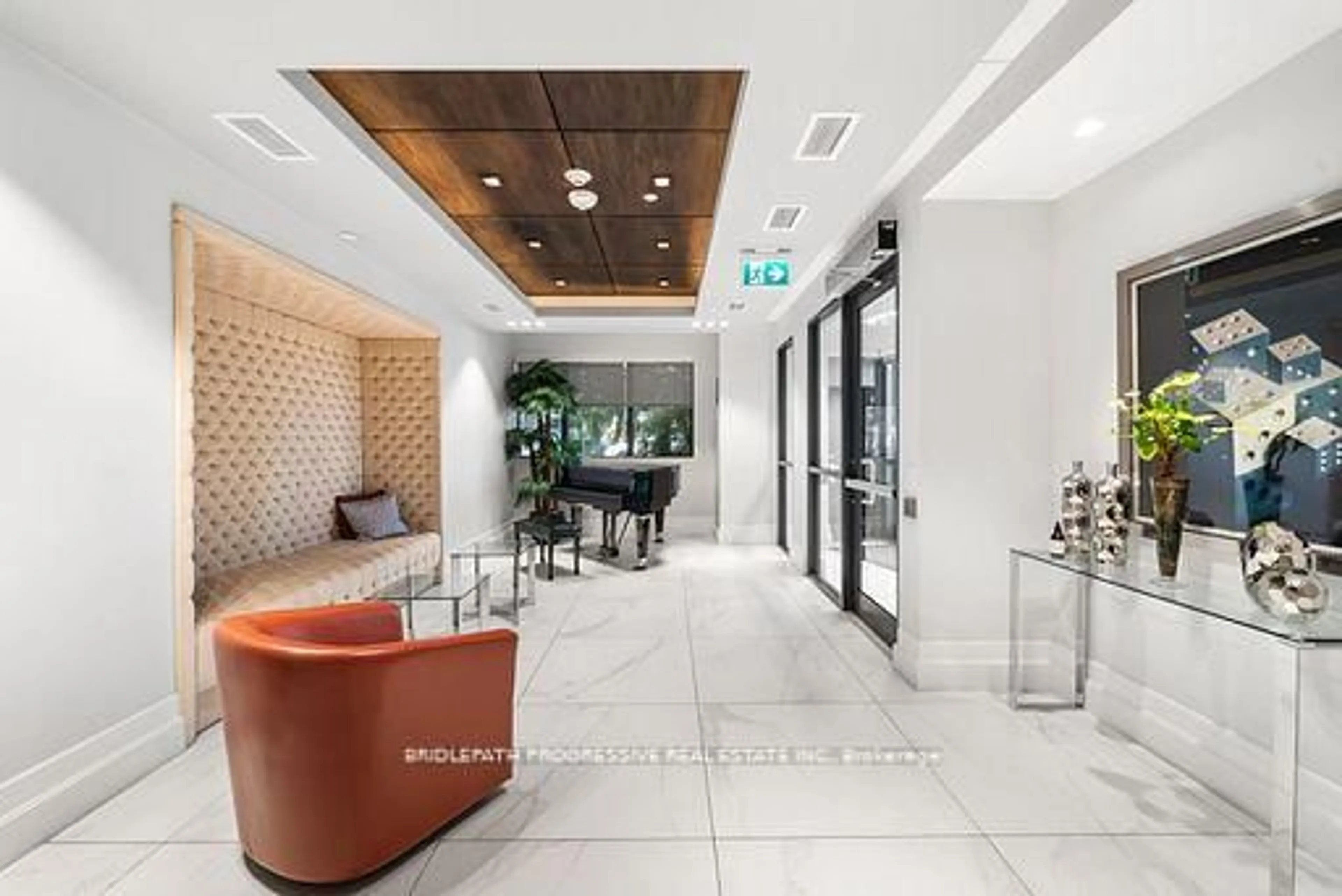 Lobby for 3 Southvale Dr #303, Toronto Ontario M4G 1G2