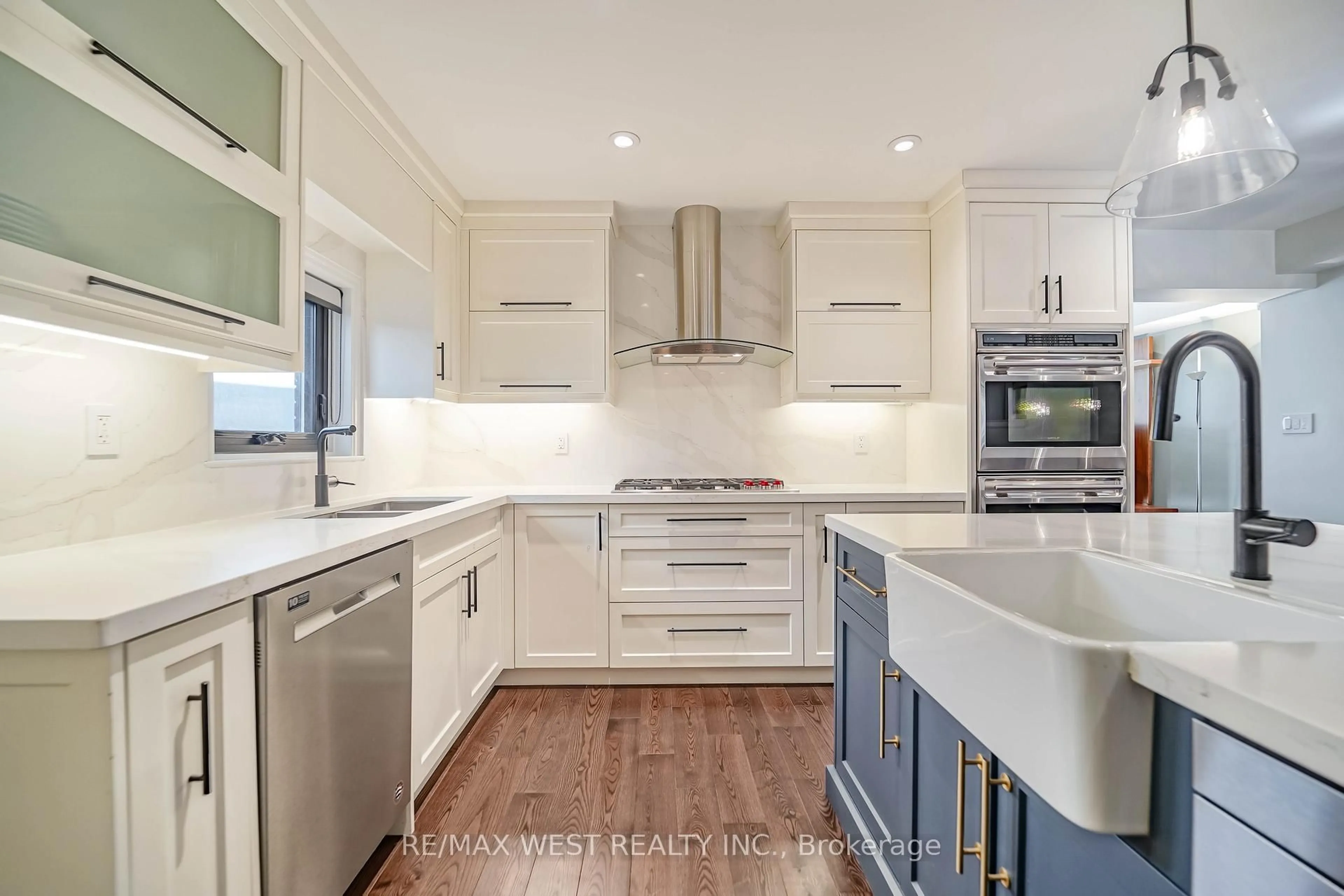 Contemporary kitchen, unknown for 79 Elmsthorpe Ave, Toronto Ontario M5P 2L8