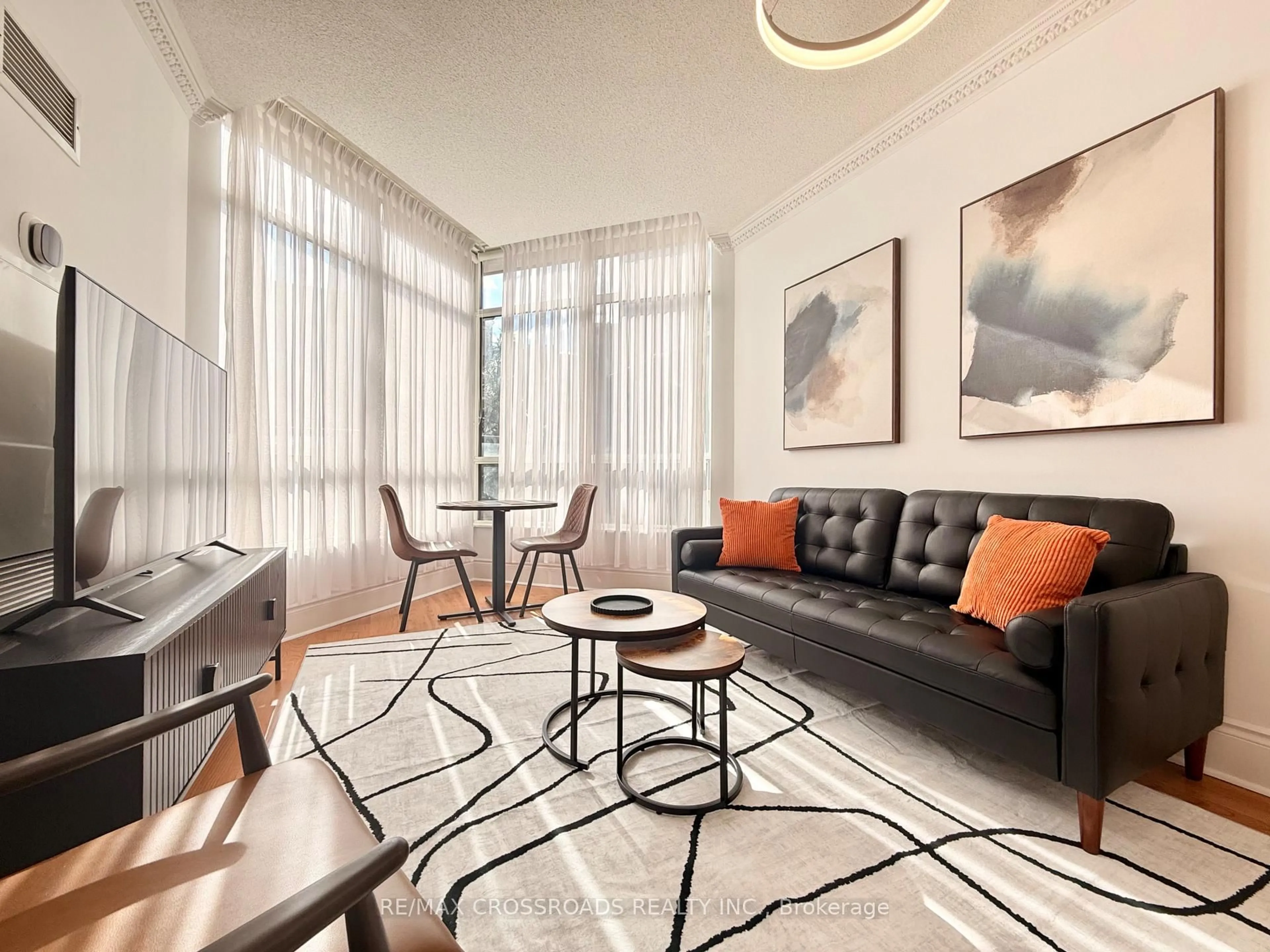 Living room with furniture, unknown for 10 Northtown Way #314, Toronto Ontario M2N 7L4