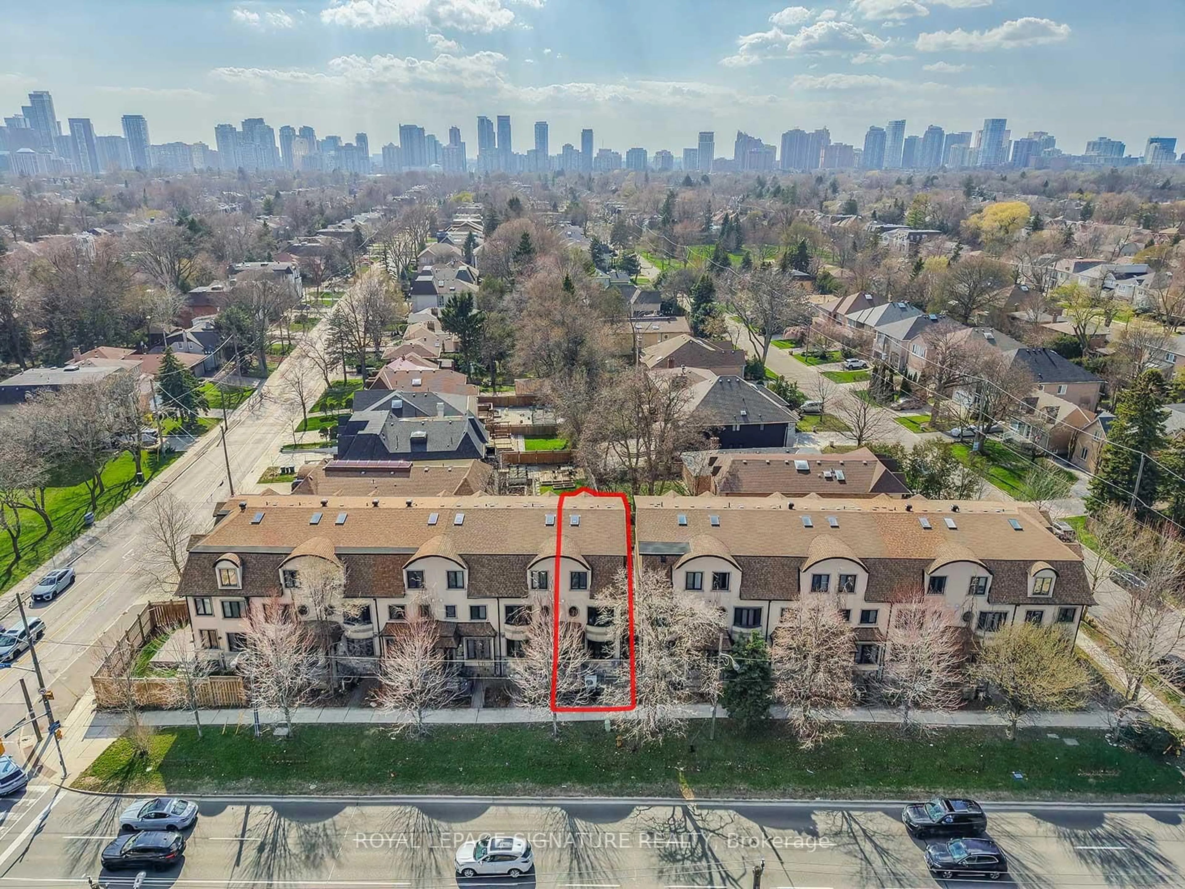 A pic from outside/outdoor area/front of a property/back of a property/a pic from drone, city buildings view from balcony for 3002 Bayview Ave, Toronto Ontario M2N 5K9