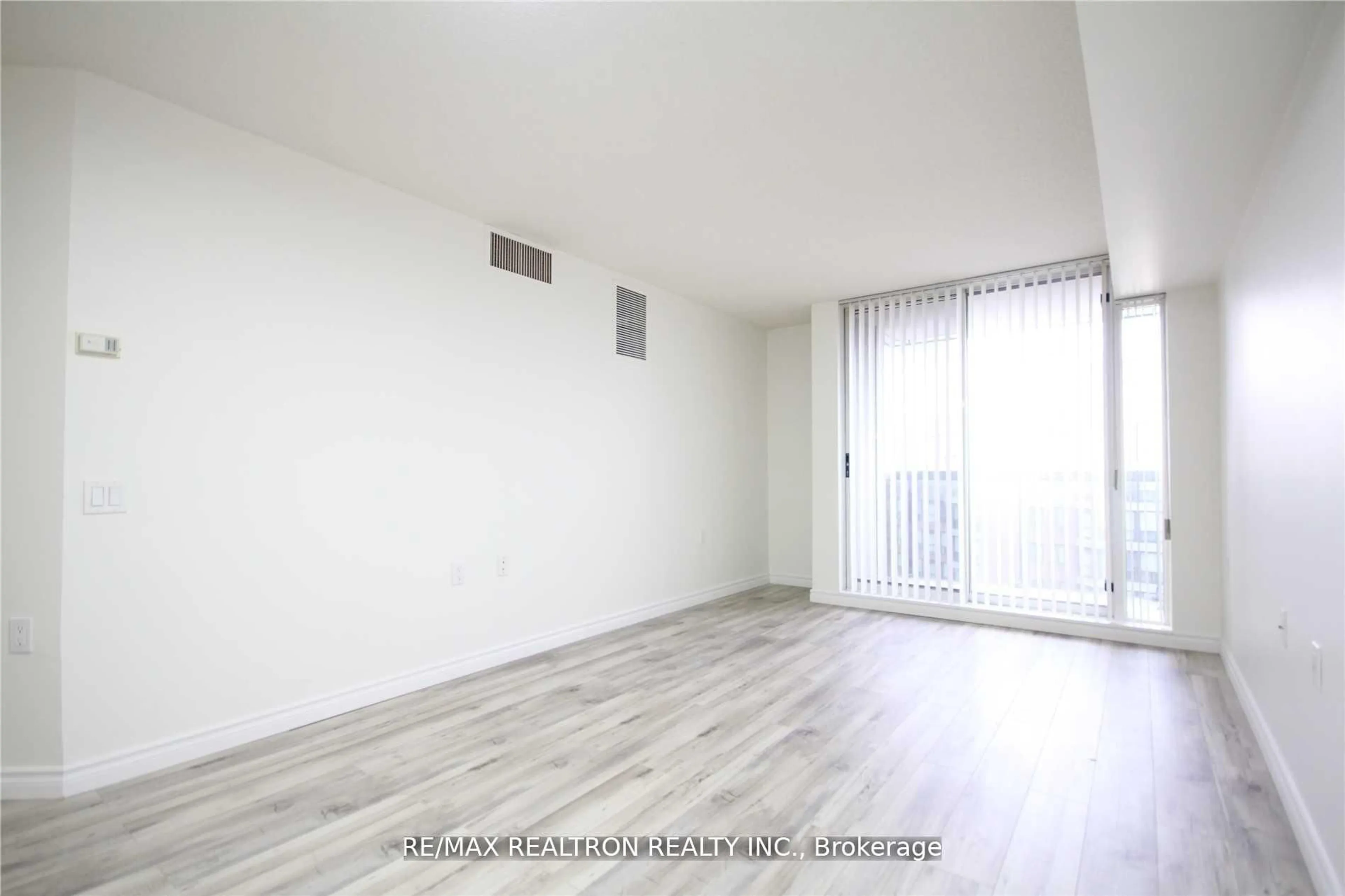 A pic of a room for 35 Finch Ave #1208, Toronto Ontario M2N 6Z8