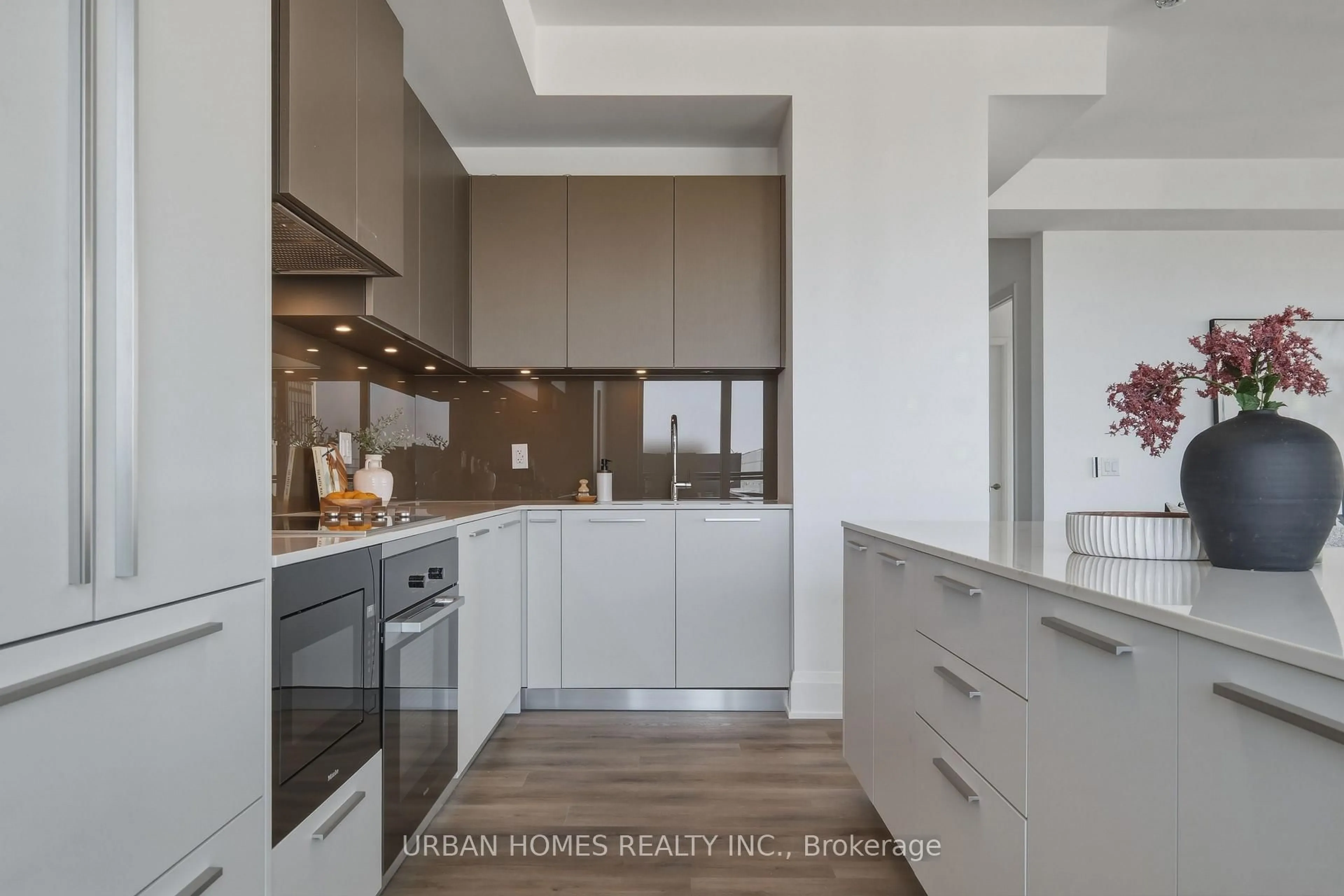 Contemporary kitchen, ceramic/tile floor for 65 Broadway Ave #3601, Toronto Ontario M4P 1T9