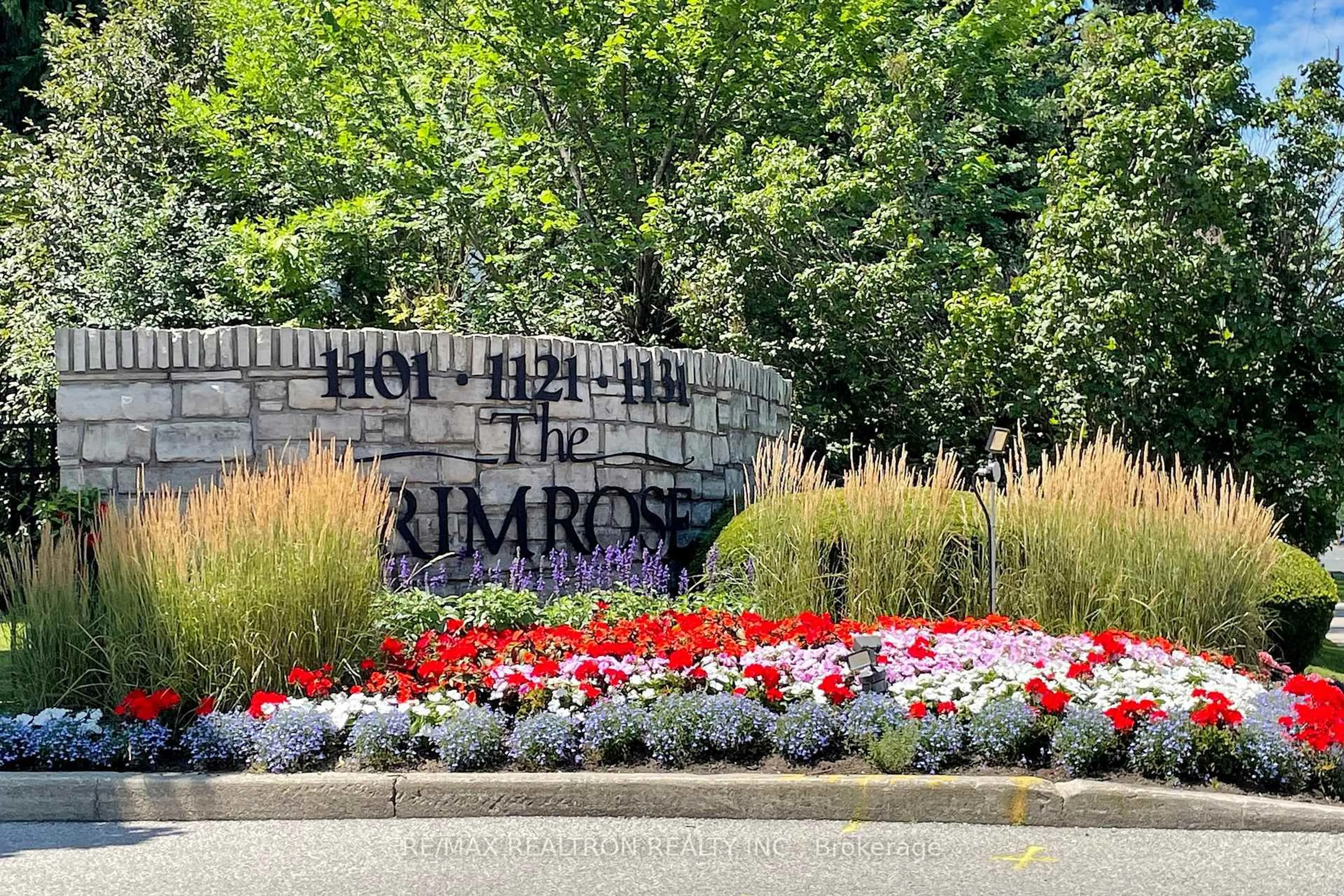 Unknown for 1131 Steeles Ave #407, Toronto Ontario M2R 3W8