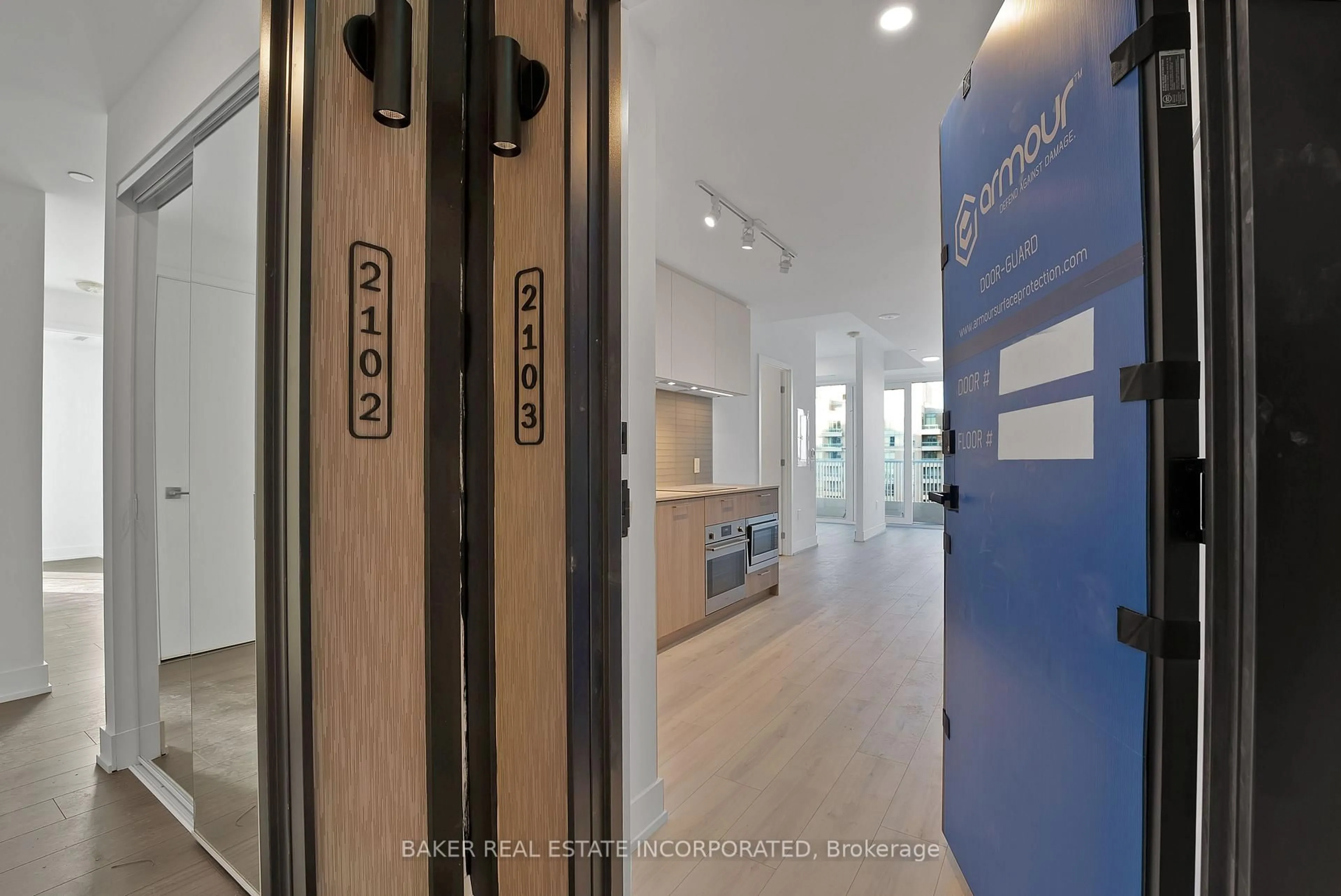 Indoor entryway for 36 Olive Ave #2103, Toronto Ontario M2N 0M4