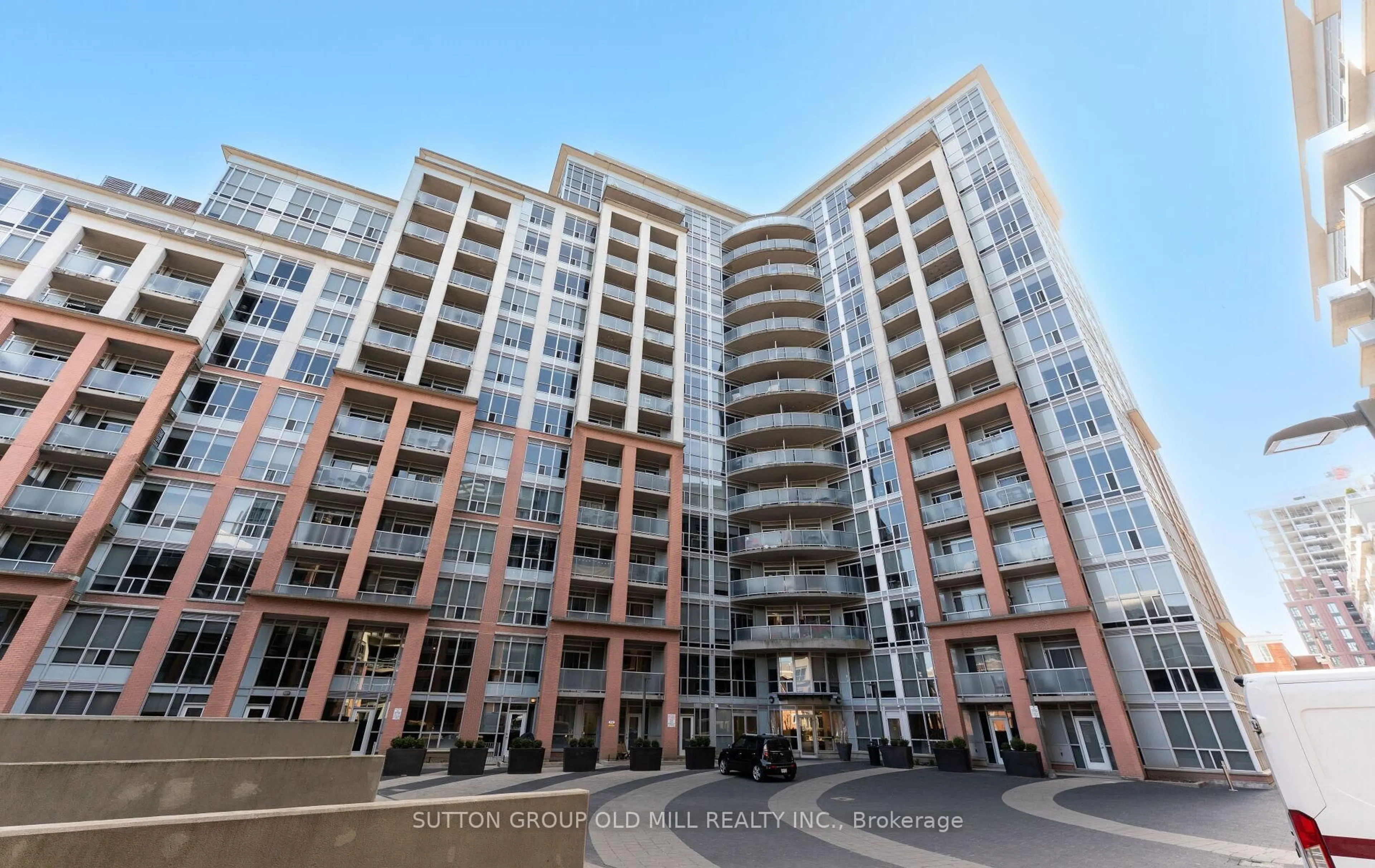 A pic from outside/outdoor area/front of a property/back of a property/a pic from drone, unknown for 1 Shaw St #Lph 29, Toronto Ontario M6K 0A1