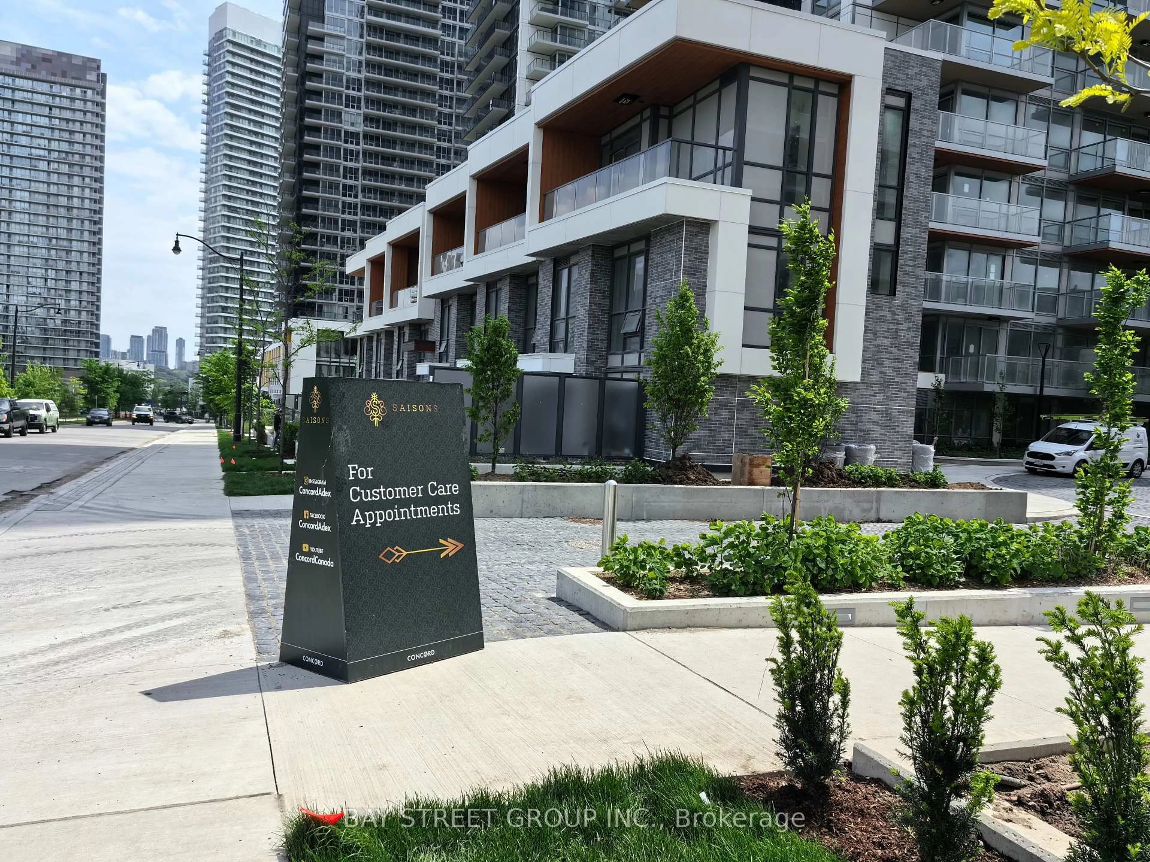 Unknown for 27 Mcmahon Dr #2702, Toronto Ontario L3R 9Y7