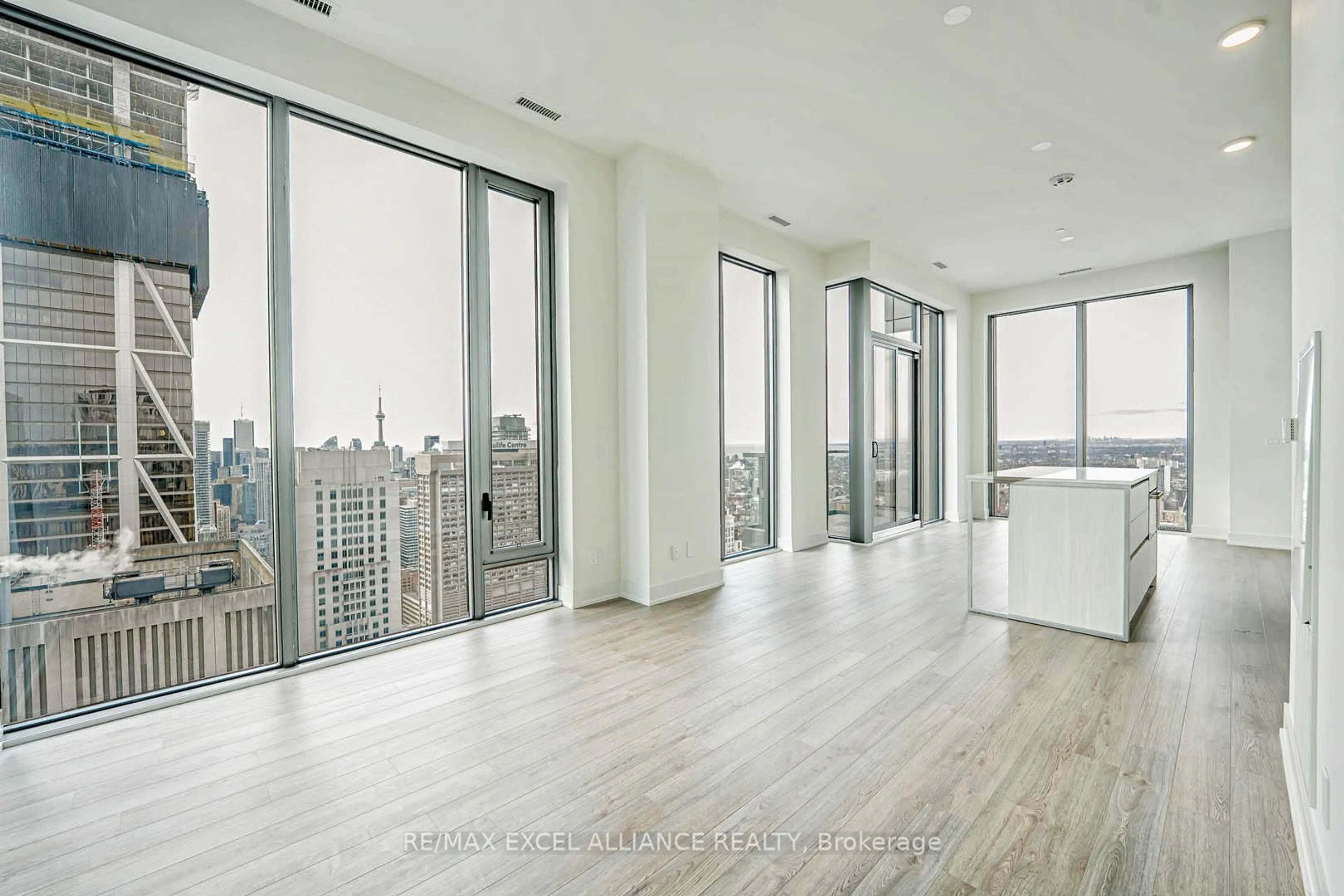 Unknown for 8 Cumberland St #5102, Toronto Ontario M4W 0B6