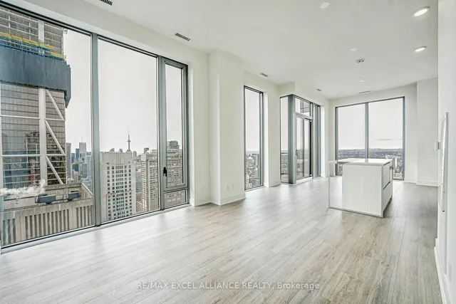 8 Cumberland St #5102, Toronto 4