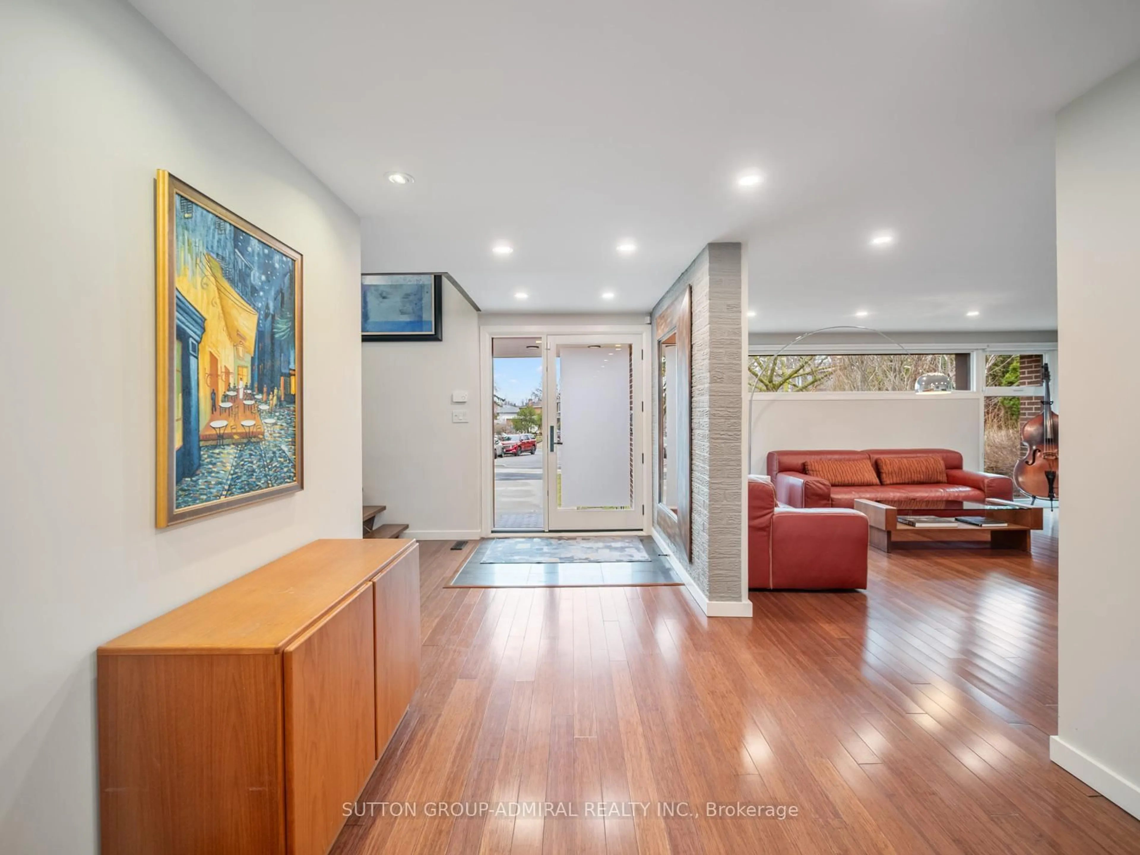 Indoor foyer for 8 Foxdale Crt, Toronto Ontario M2K 2P2