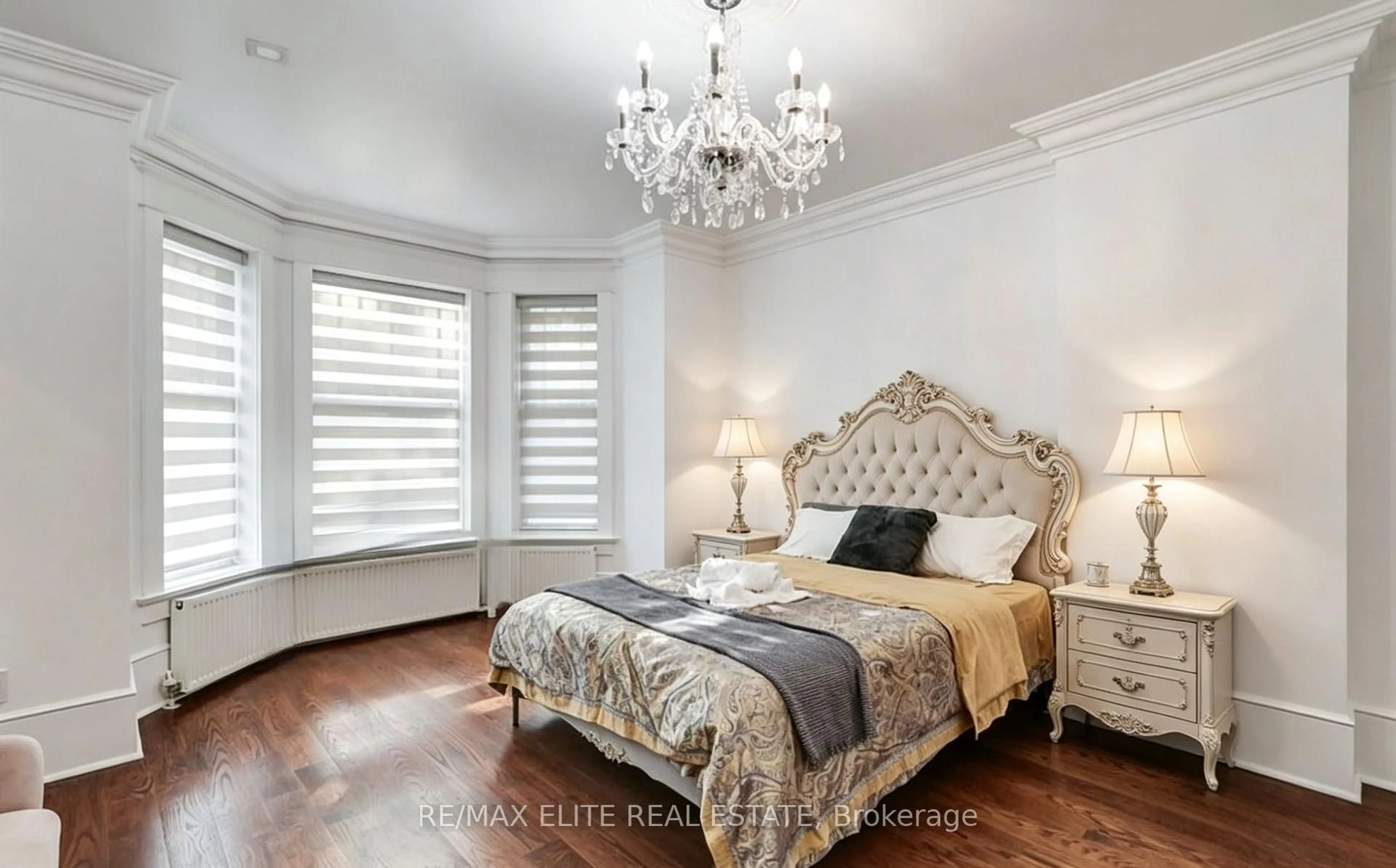 Bedroom with bed, unknown for 61 Brunswick Ave, Toronto Ontario M5S 2L8