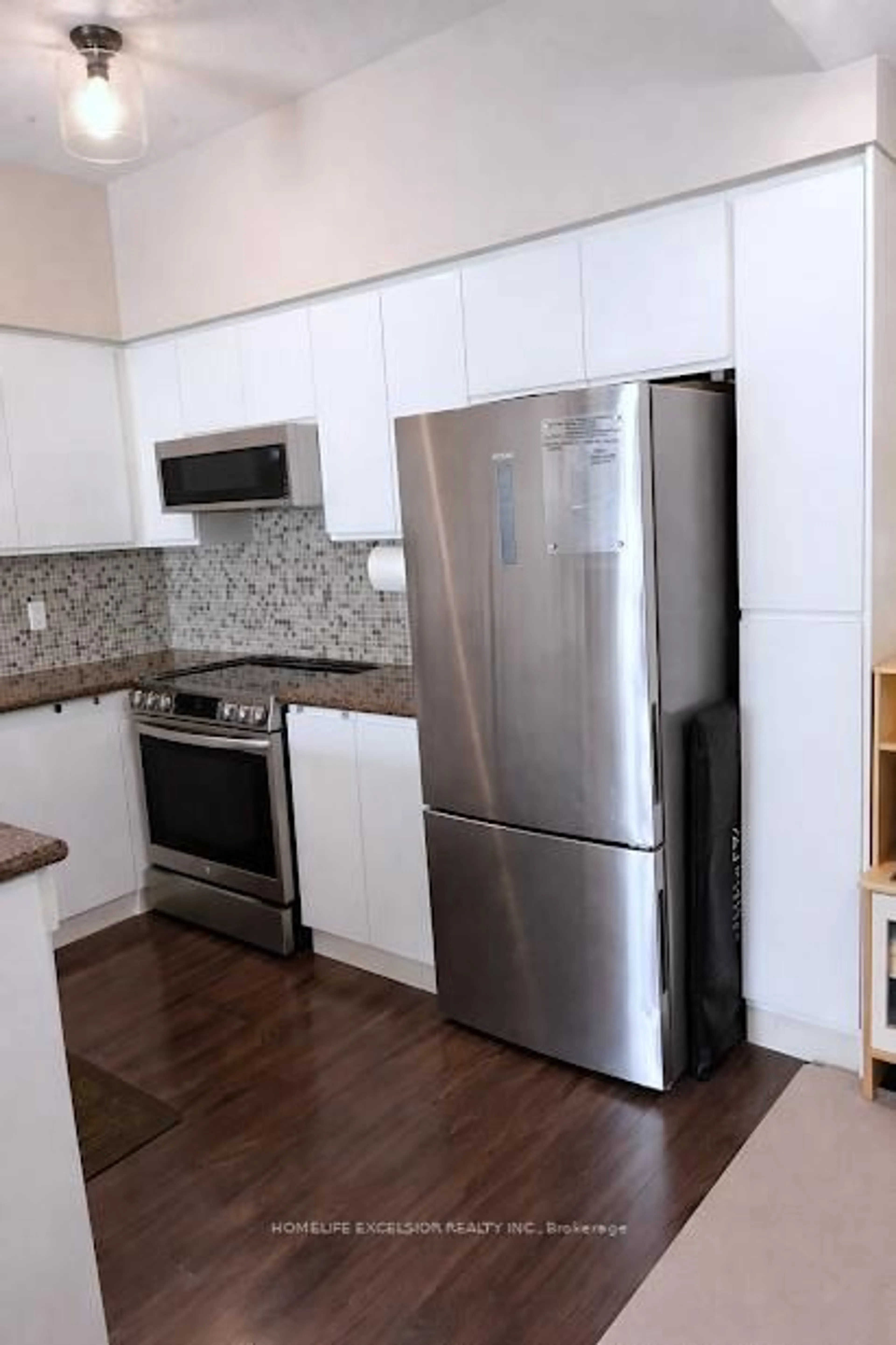 Standard kitchen, unknown for 1837 Eglinton Ave #226, Toronto Ontario M4A 2Y4