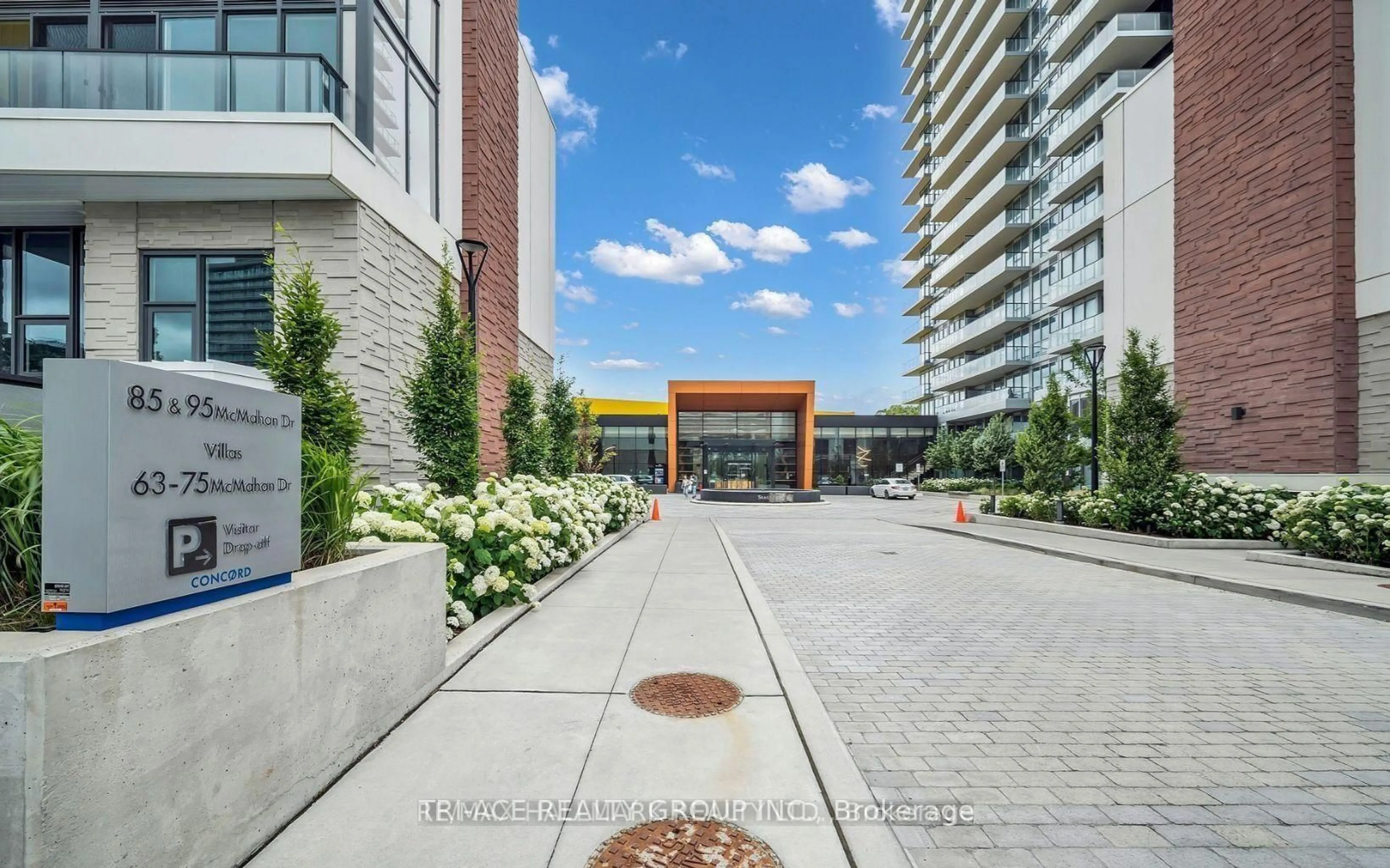 Patio, street for 85 McMahon Dr #3609, Toronto Ontario M2K 0H1