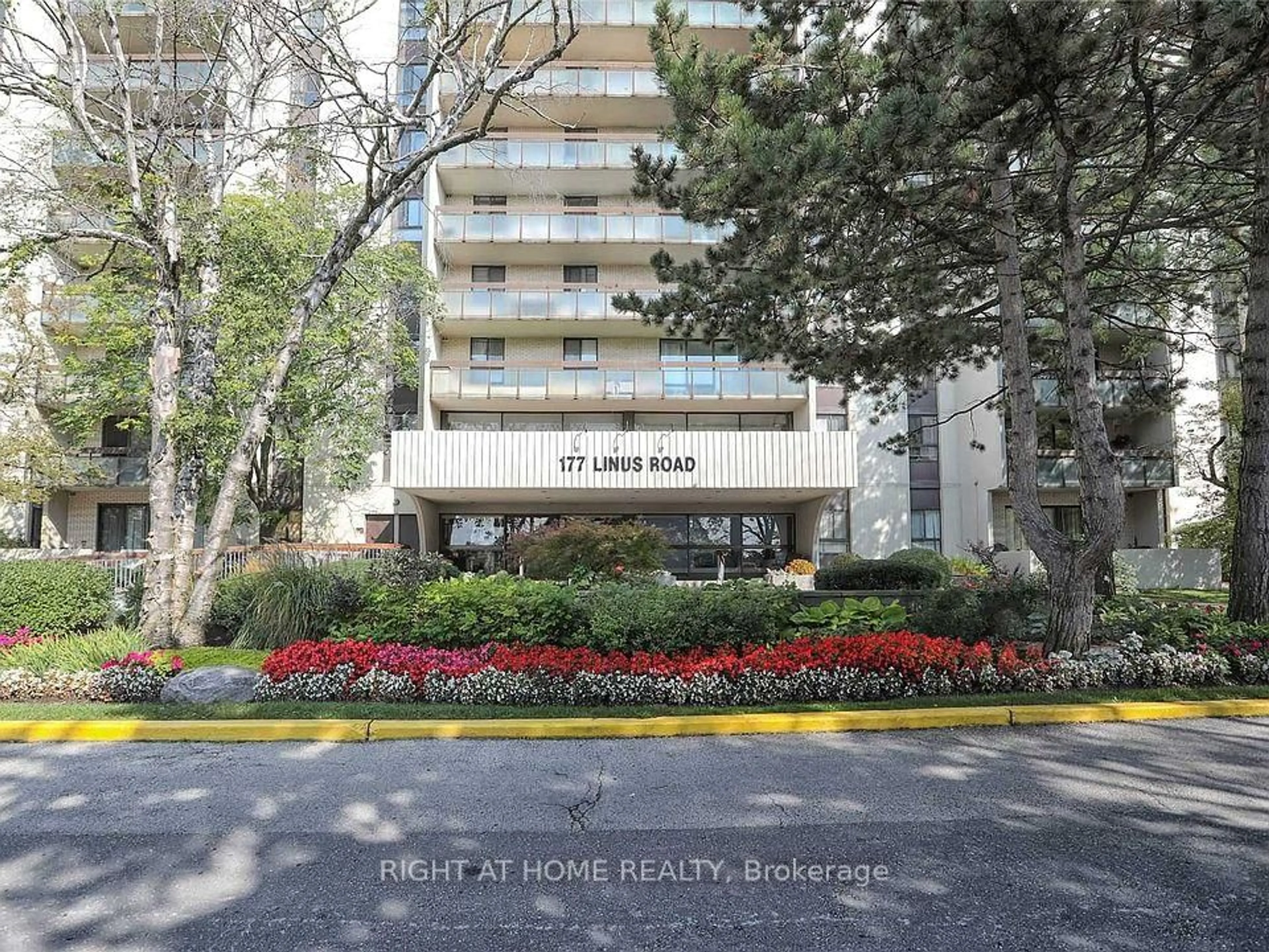 Unknown for 177 Linus Rd #612, Toronto Ontario M2J 4S5