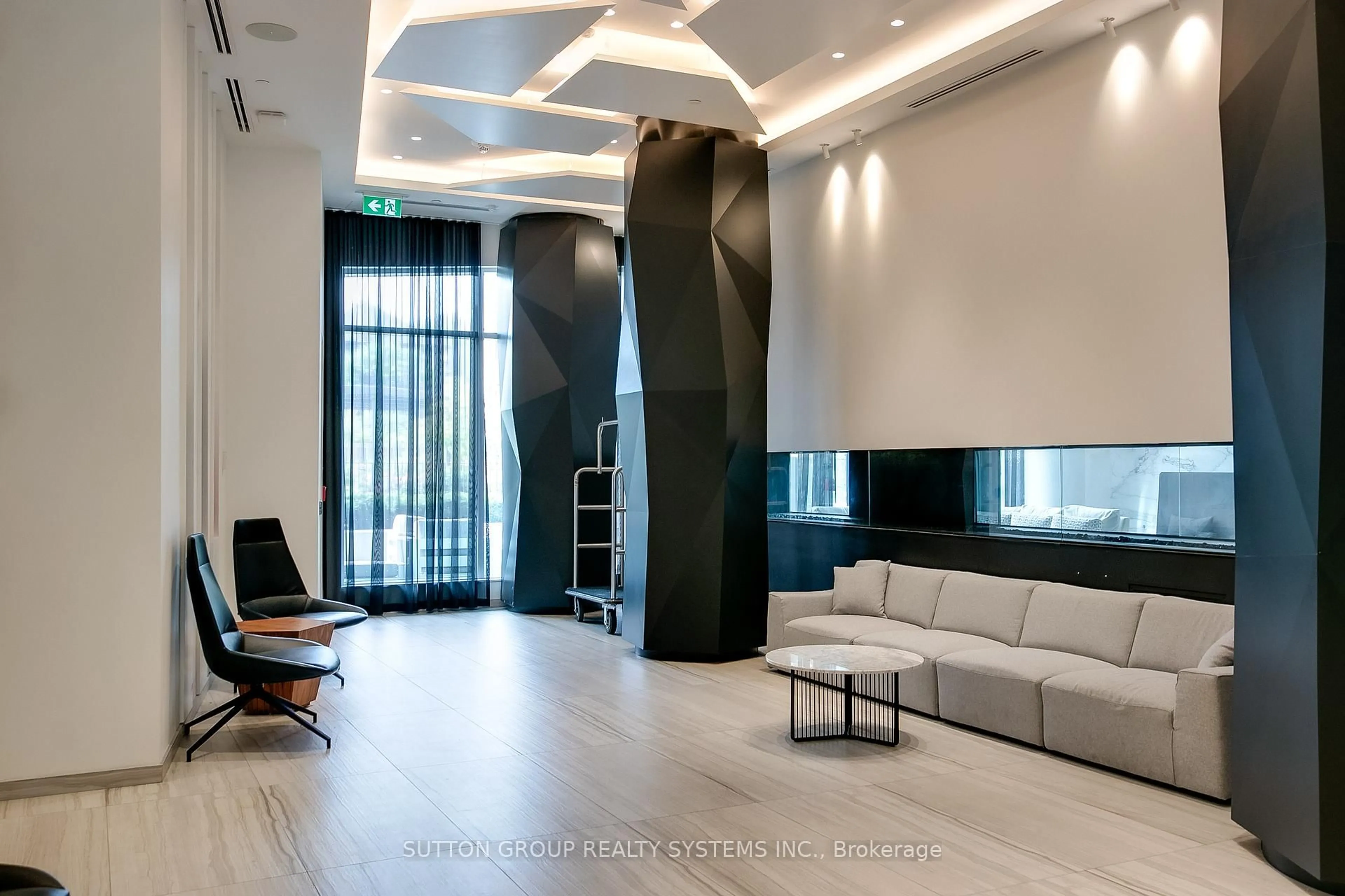 Lobby for 80 Vanauley St #910, Toronto Ontario M5T 0C9