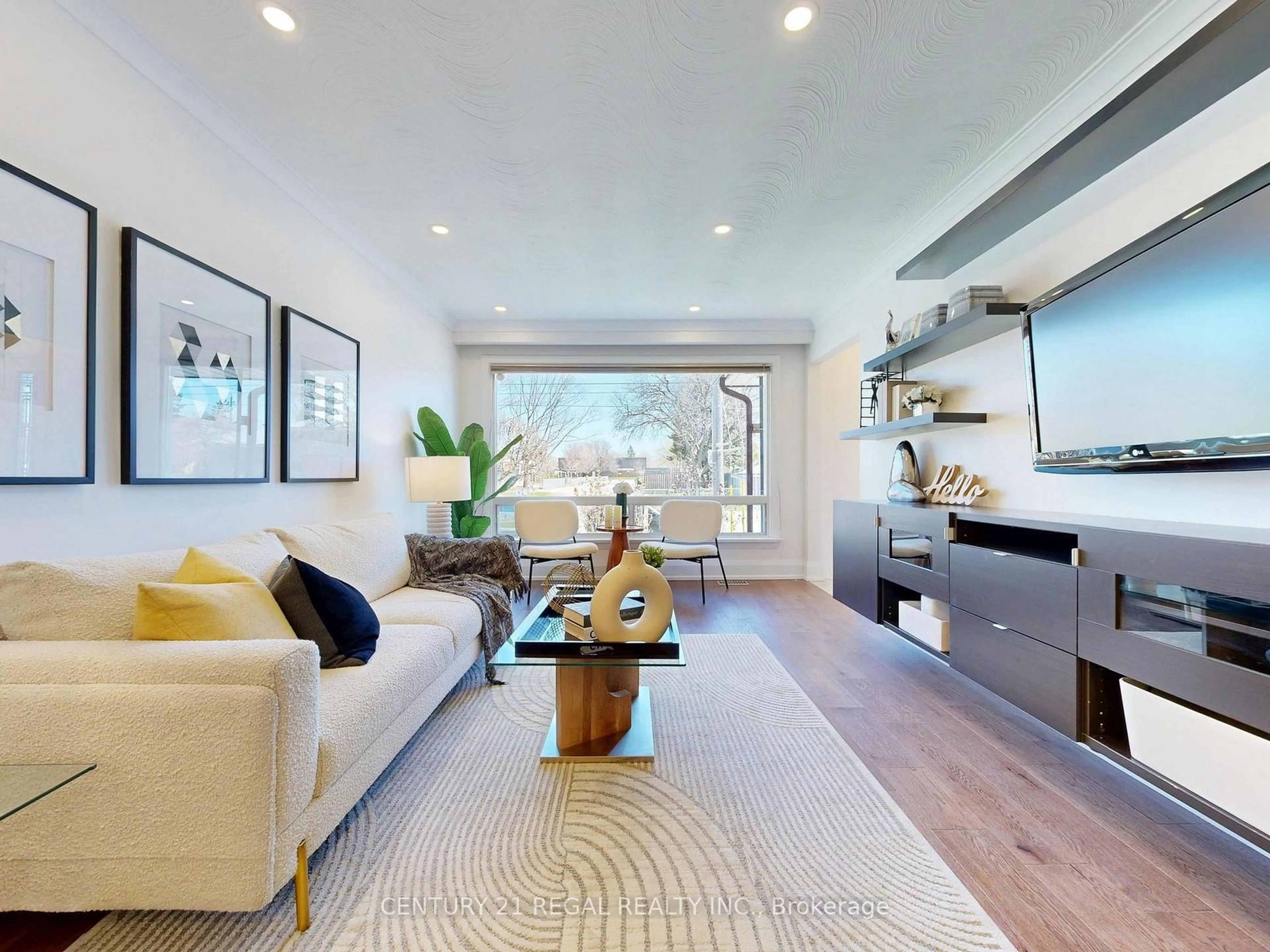 Living room with furniture, wood/laminate floor for 126 Fenside Dr, Toronto Ontario M3A 2V8