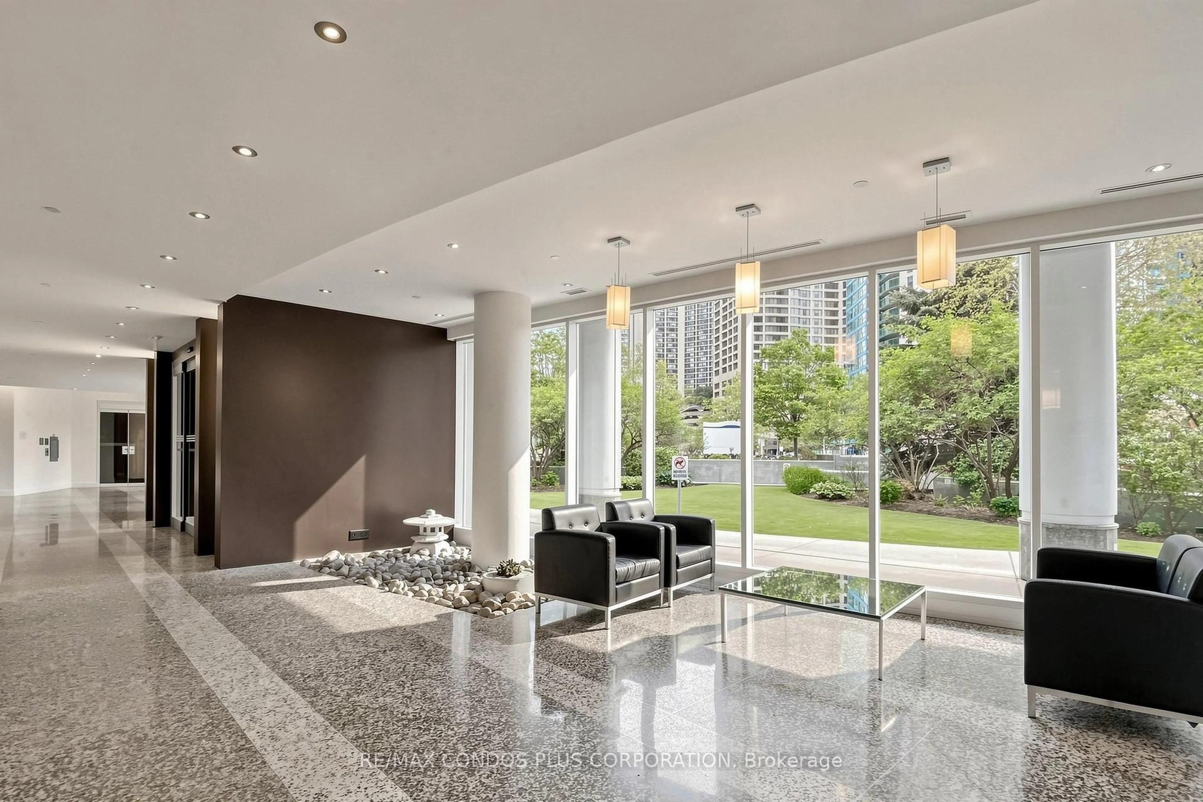 Lobby for 208 Queens Quay #1412, Toronto Ontario M5J 2Y5