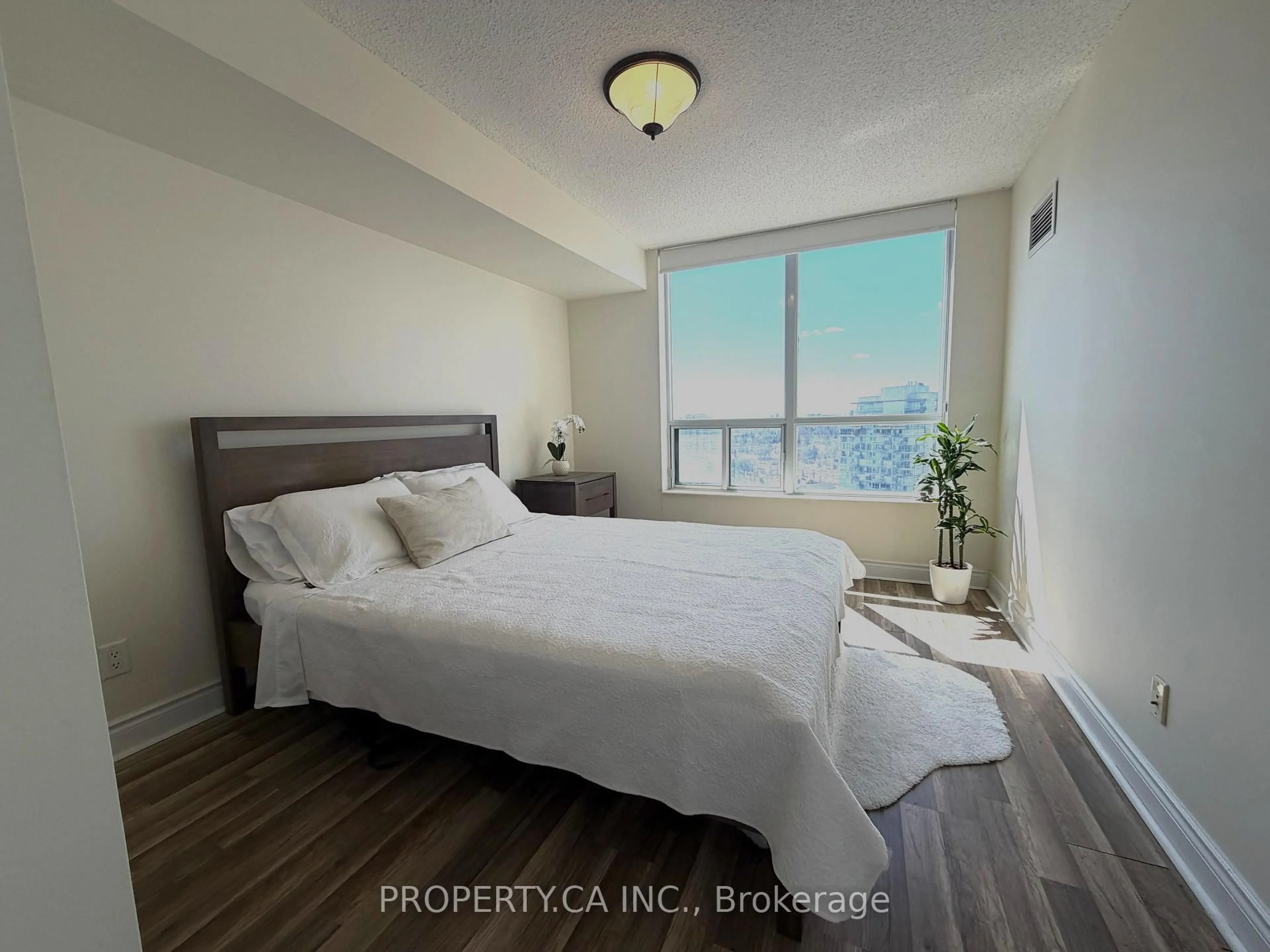 Bedroom with bed, unknown for 5 Northtown Way #1614, Toronto Ontario M2N 7A1