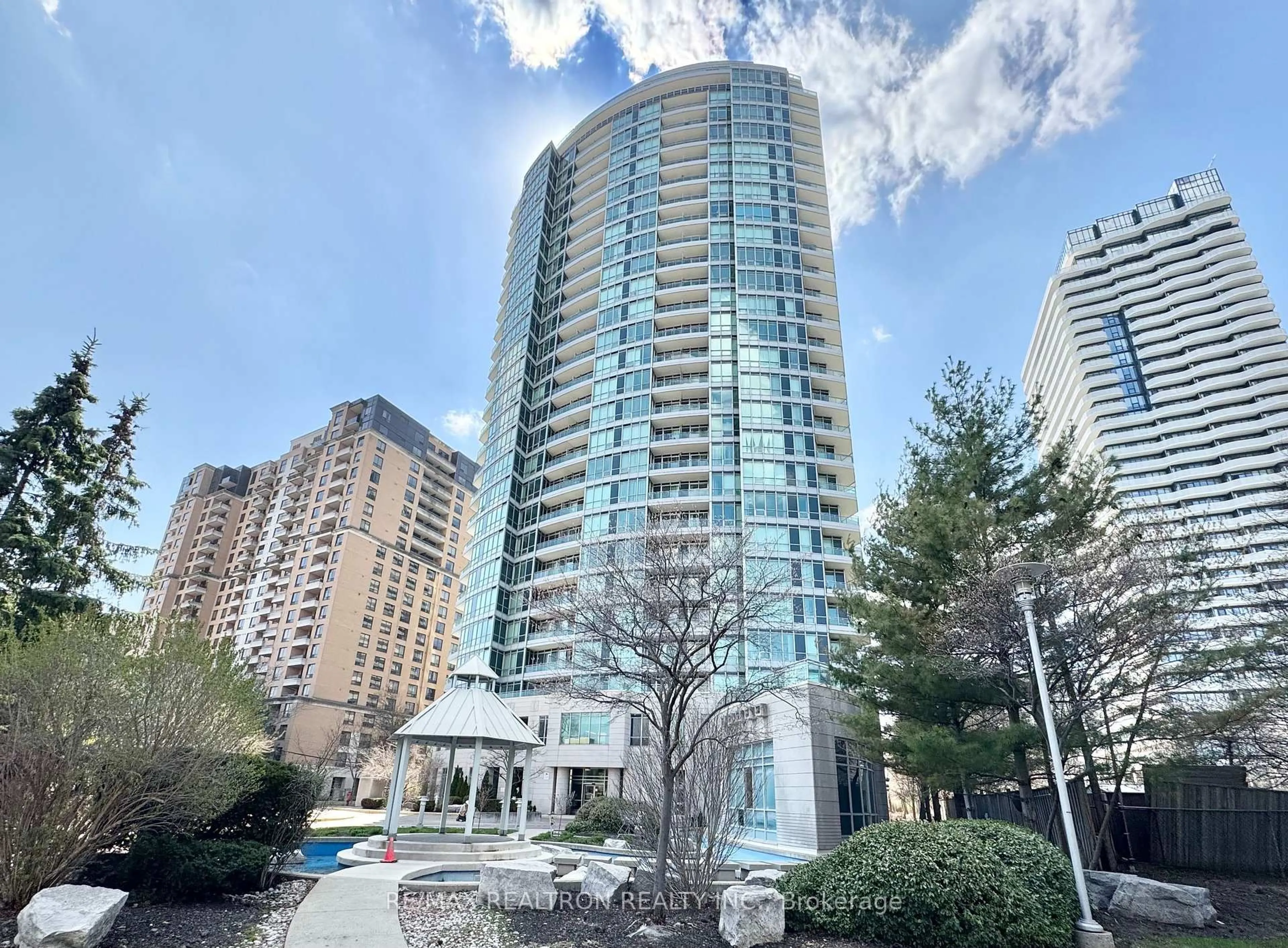 Indoor foyer for 60 Byng Ave #1811, Toronto Ontario M2N 7K3