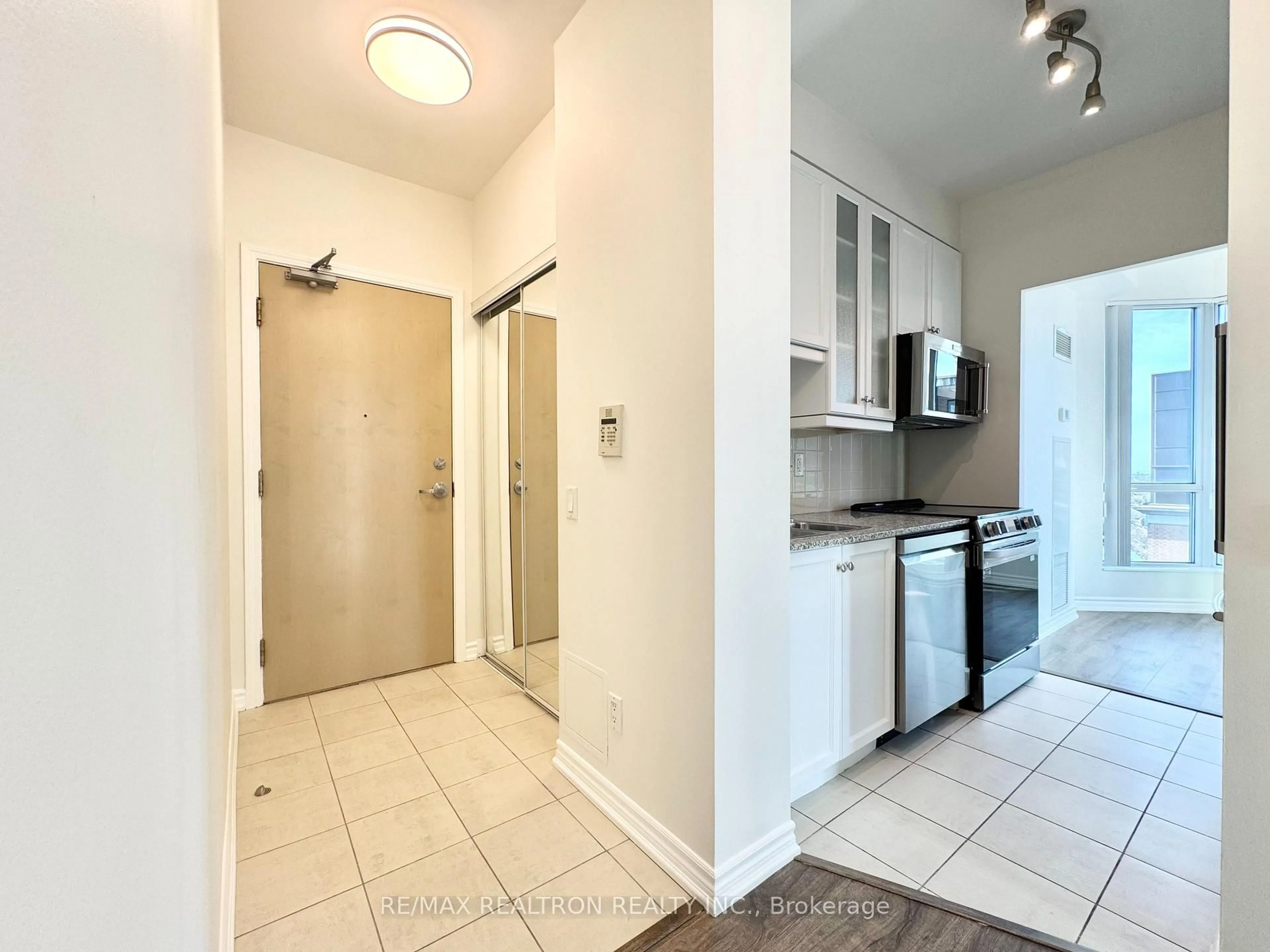 Unknown for 60 Byng Ave #1811, Toronto Ontario M2N 7K3