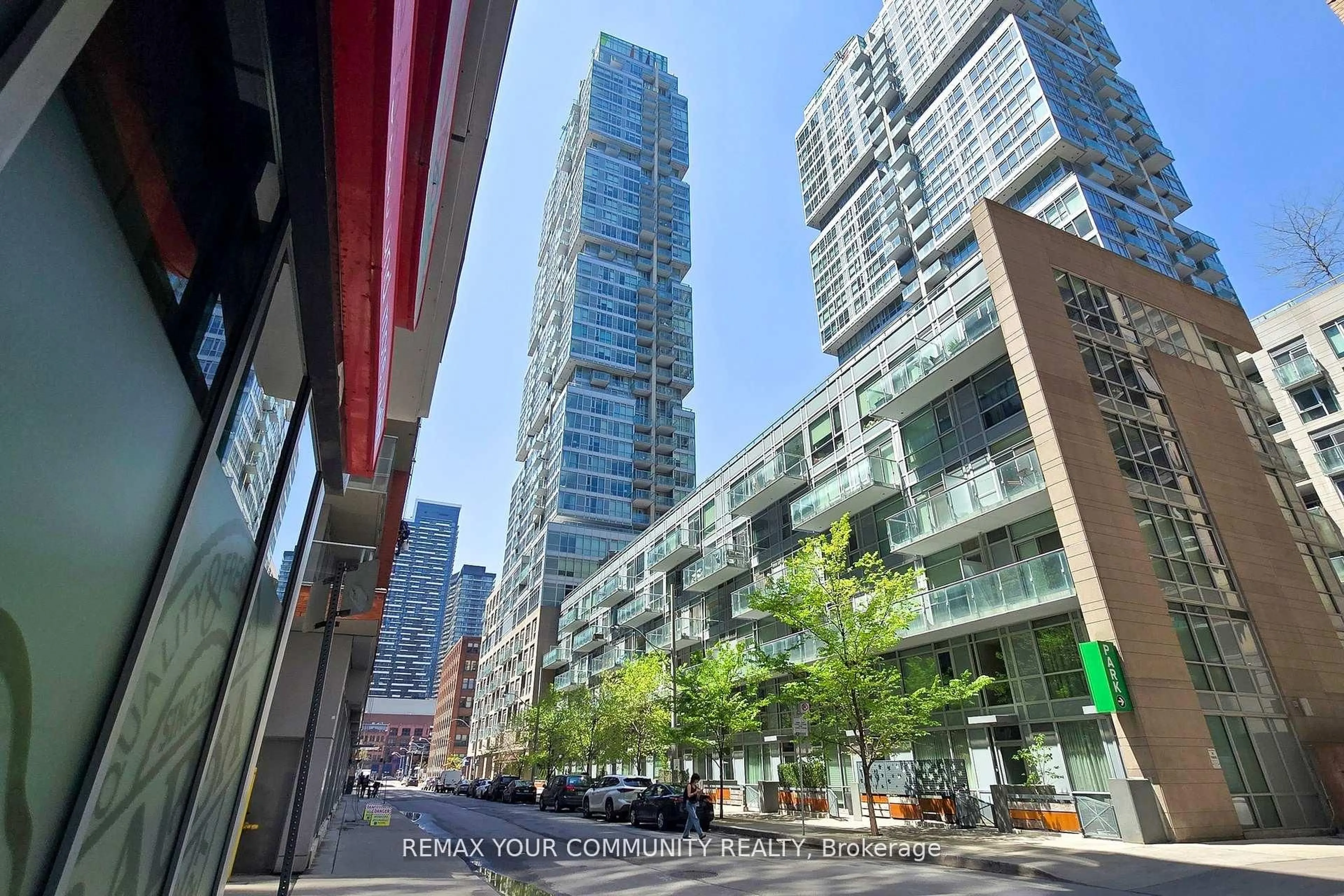 Patio, street for 30 Nelson St #408, Toronto Ontario M5V 0H5
