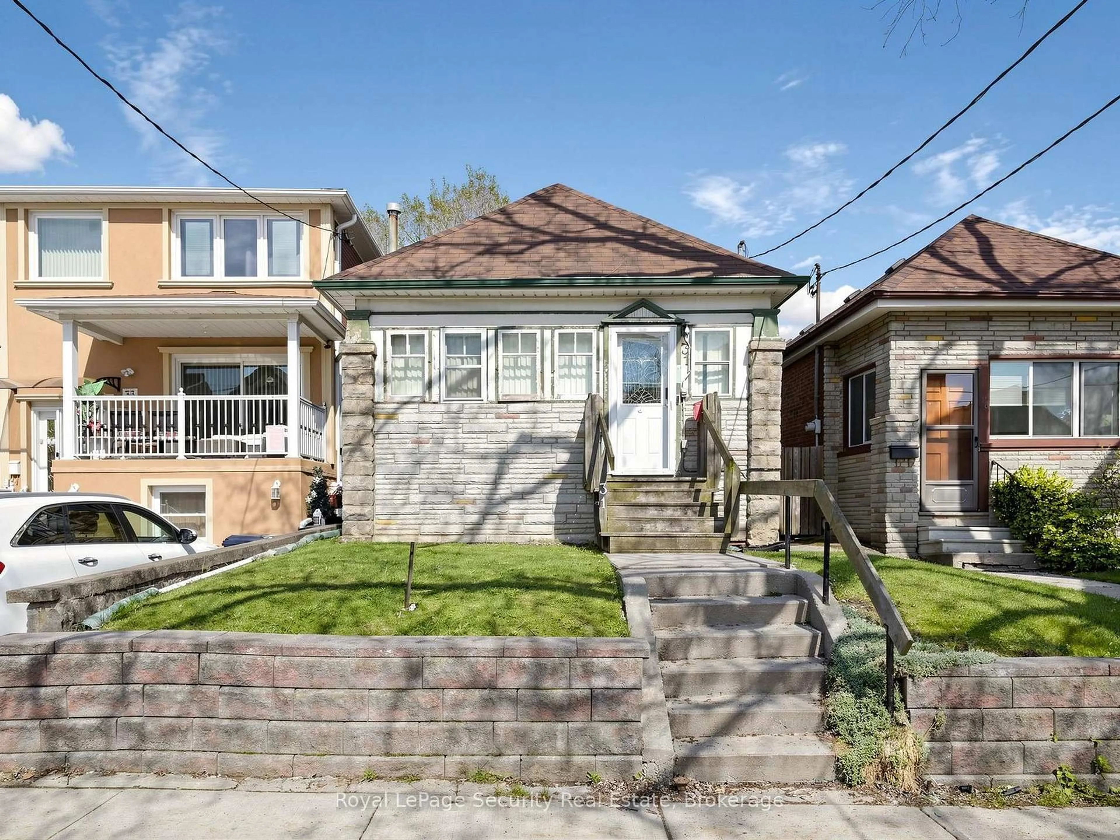 Home with brick exterior material, street for 31 Blandford St, Toronto Ontario M6E 3A6