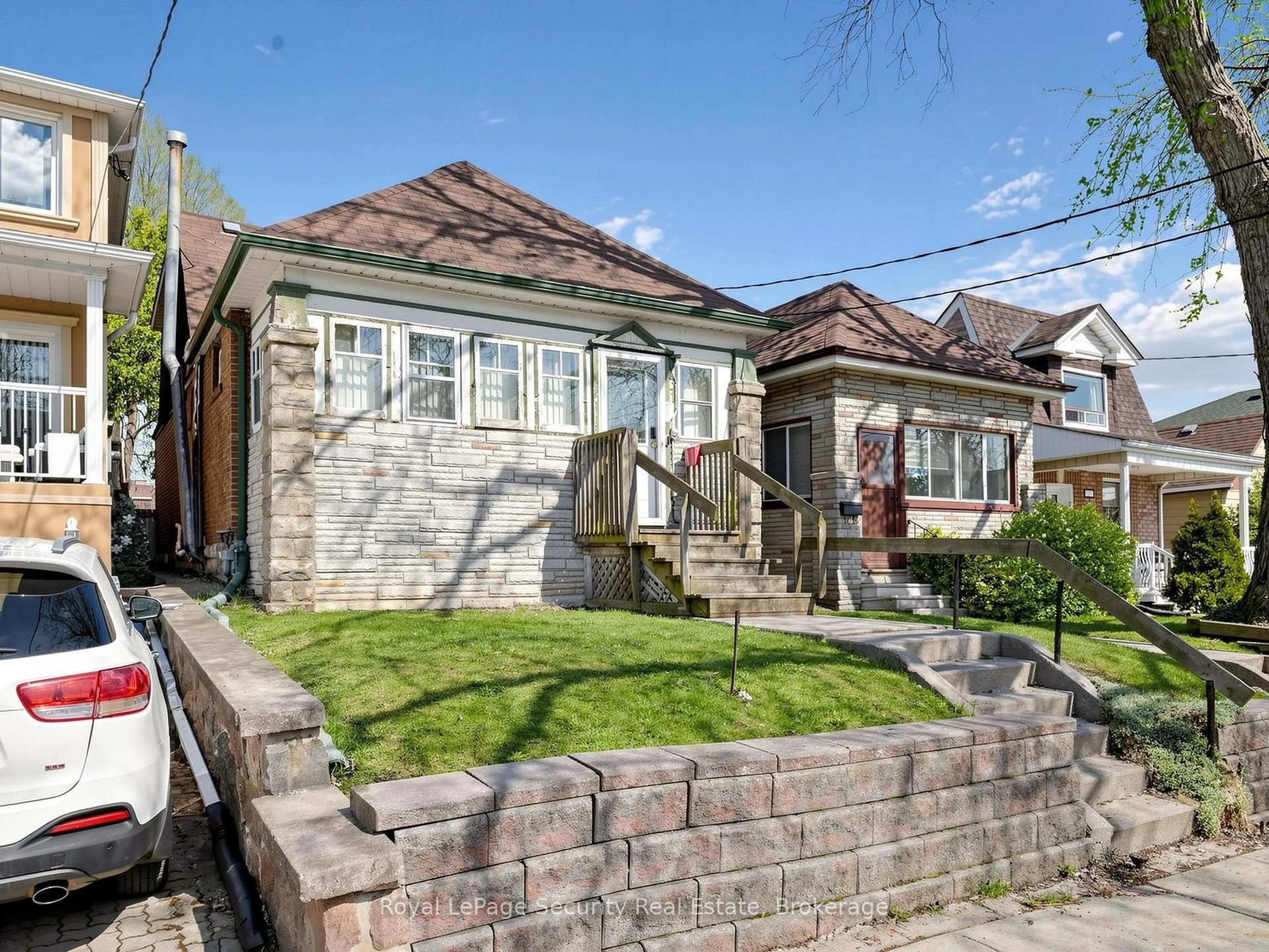 Home with brick exterior material, street for 31 Blandford St, Toronto Ontario M6E 3A6