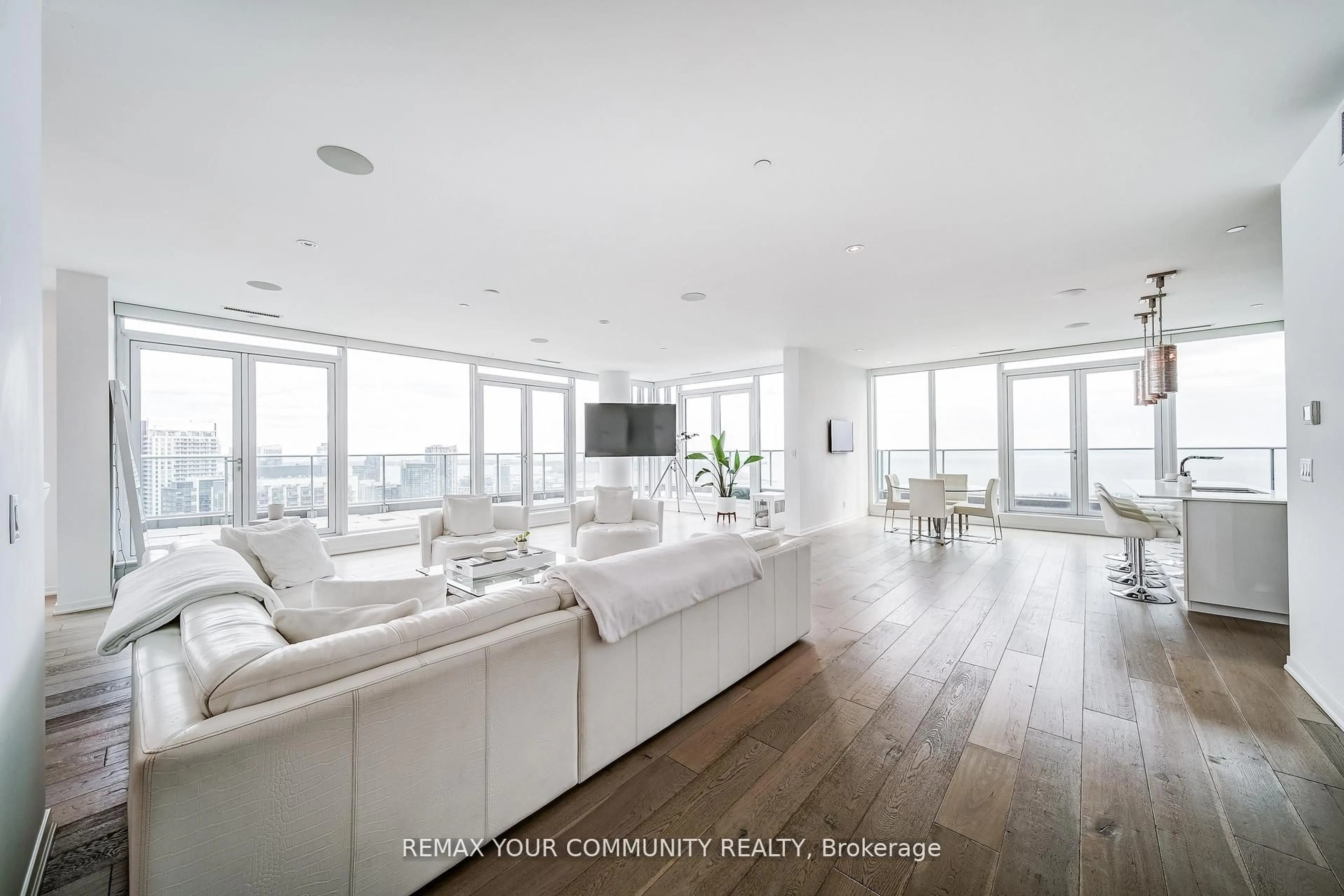 Living room with furniture, unknown for 150 East Liberty St #PH2, Toronto Ontario M6K 3R5