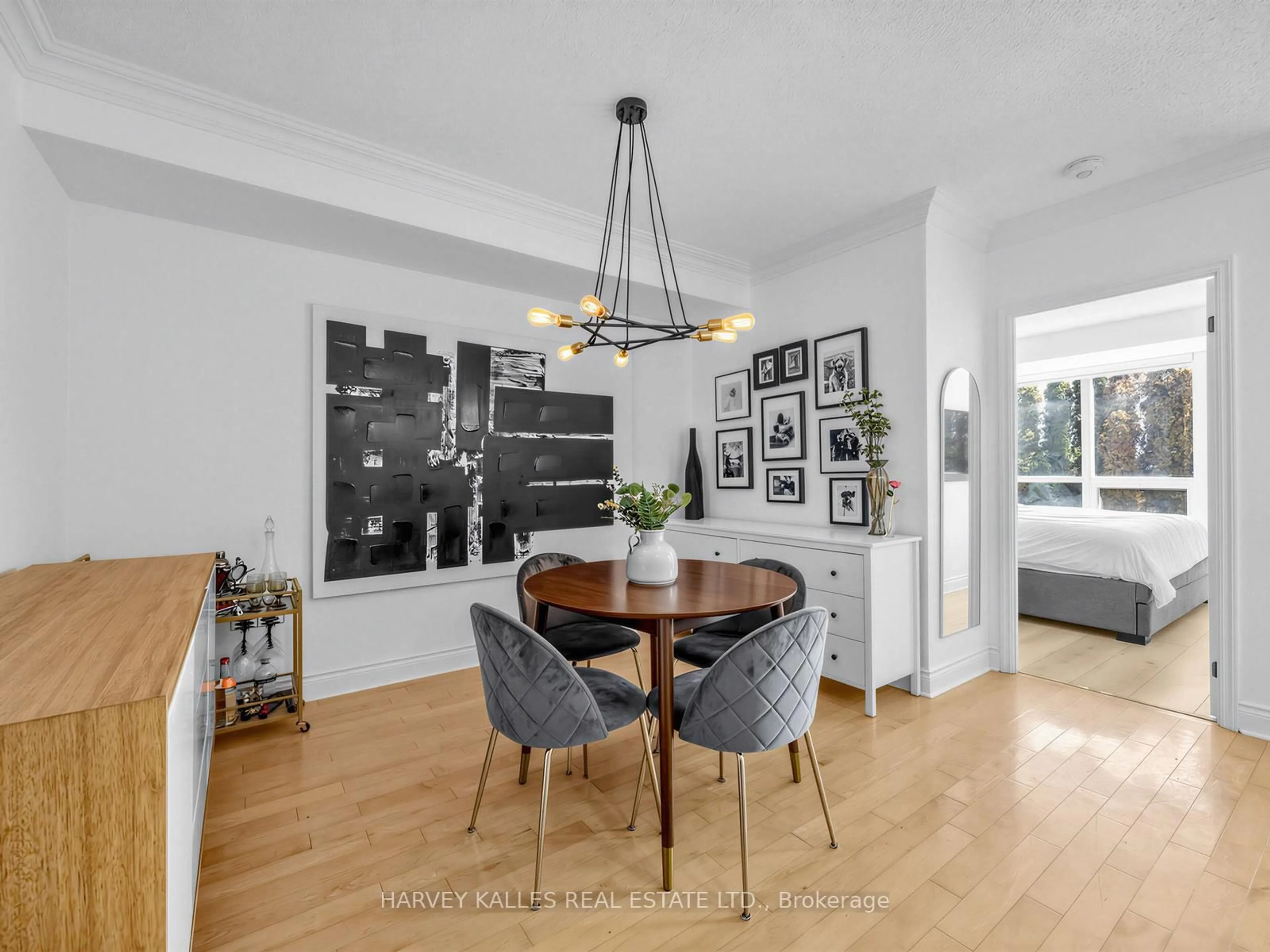Dining room, unknown for 10 Delisle Ave #422, Toronto Ontario M4V 3C6