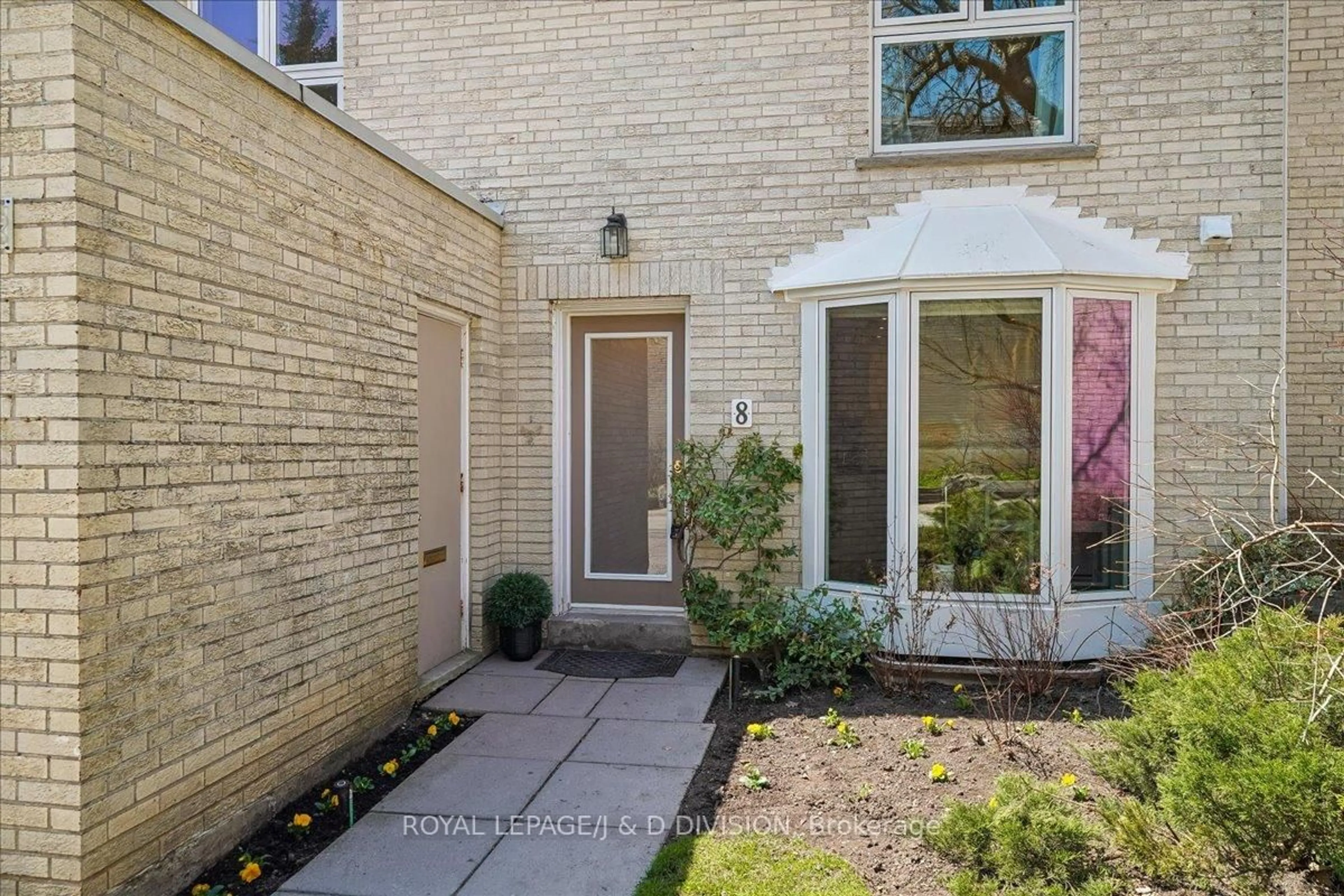 Home with brick exterior material, street for 8 Crimson Millway, Toronto Ontario M2L 1T6