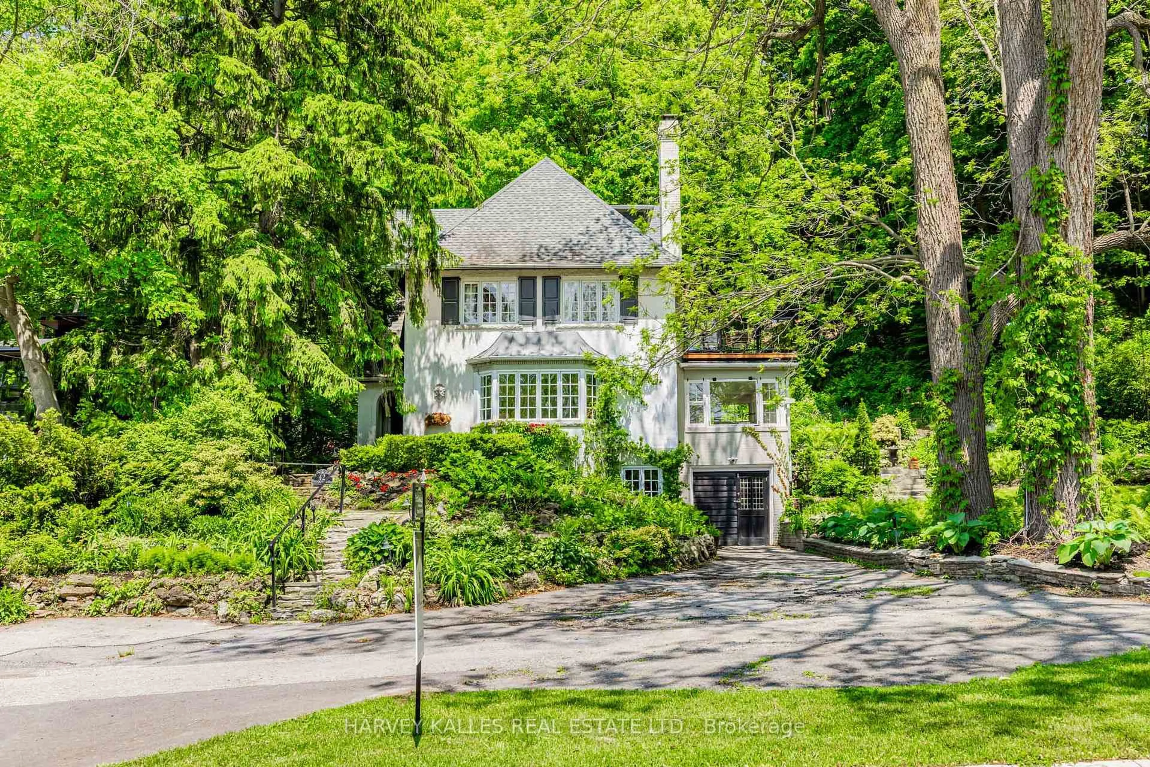 Unknown for 42 Brookfield Rd, Toronto Ontario M2P 1A9