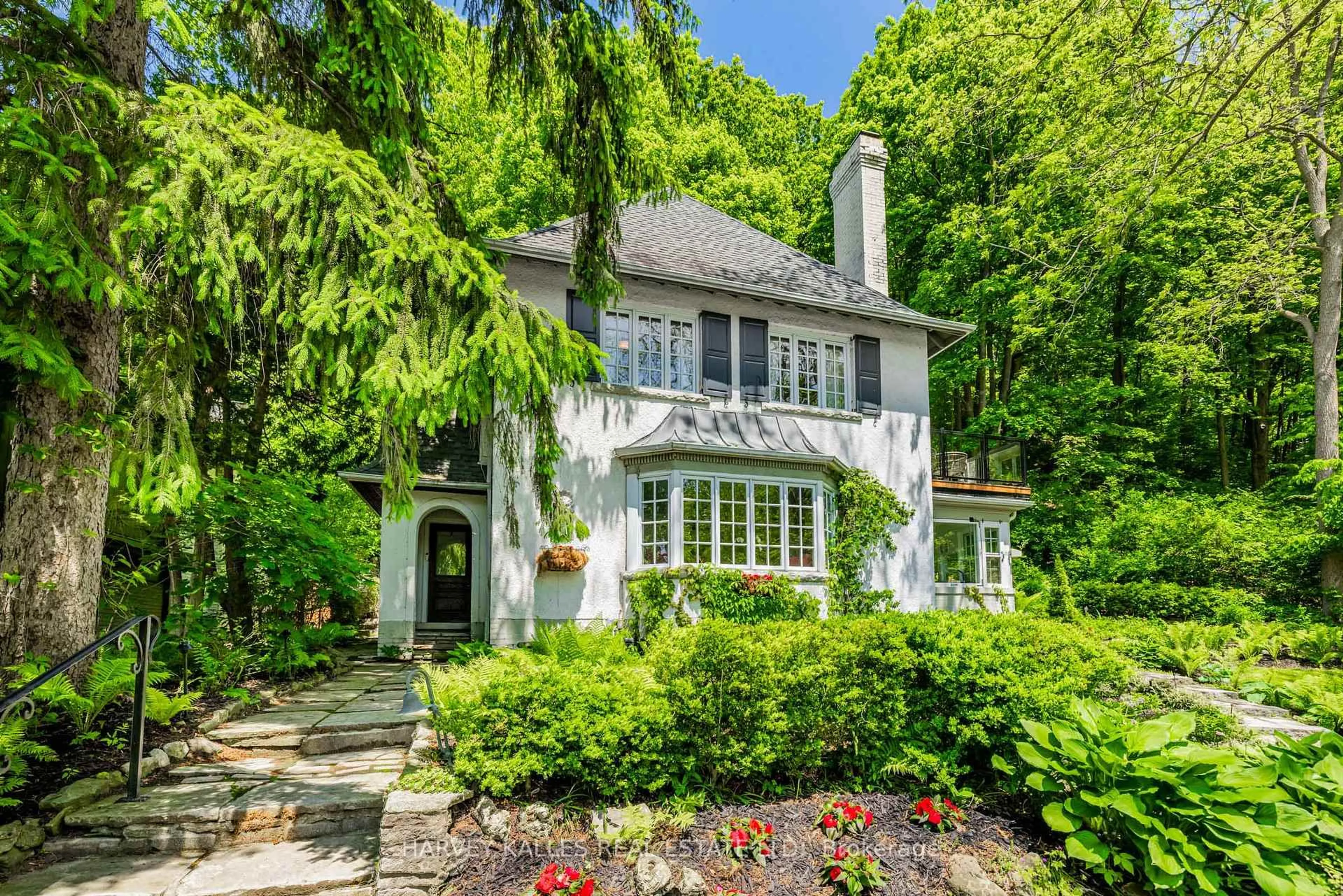 Home with brick exterior material, street for 42 Brookfield Rd, Toronto Ontario M2P 1A9