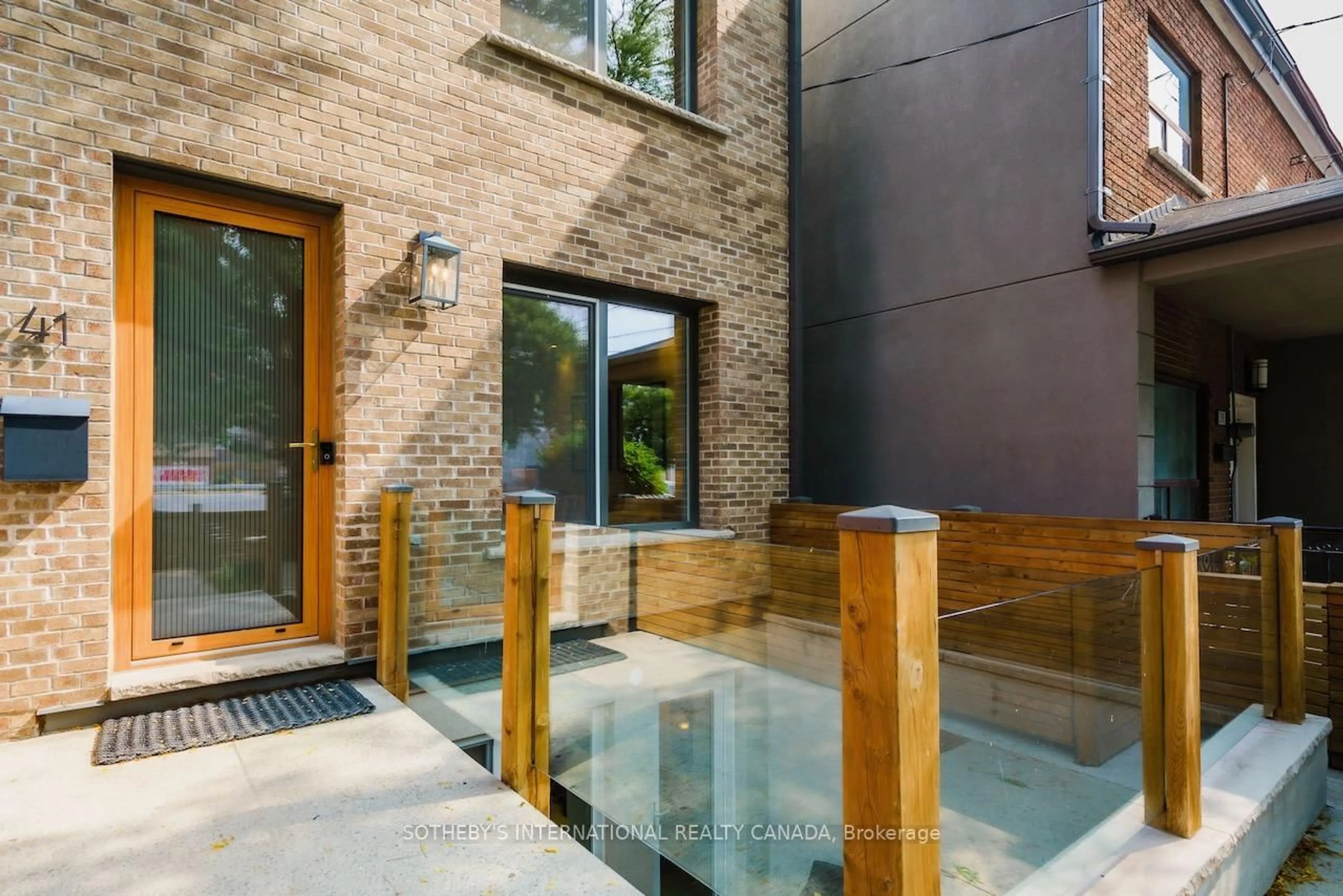 Unknown for 41 Northcote Ave, Toronto Ontario M6J 3K2