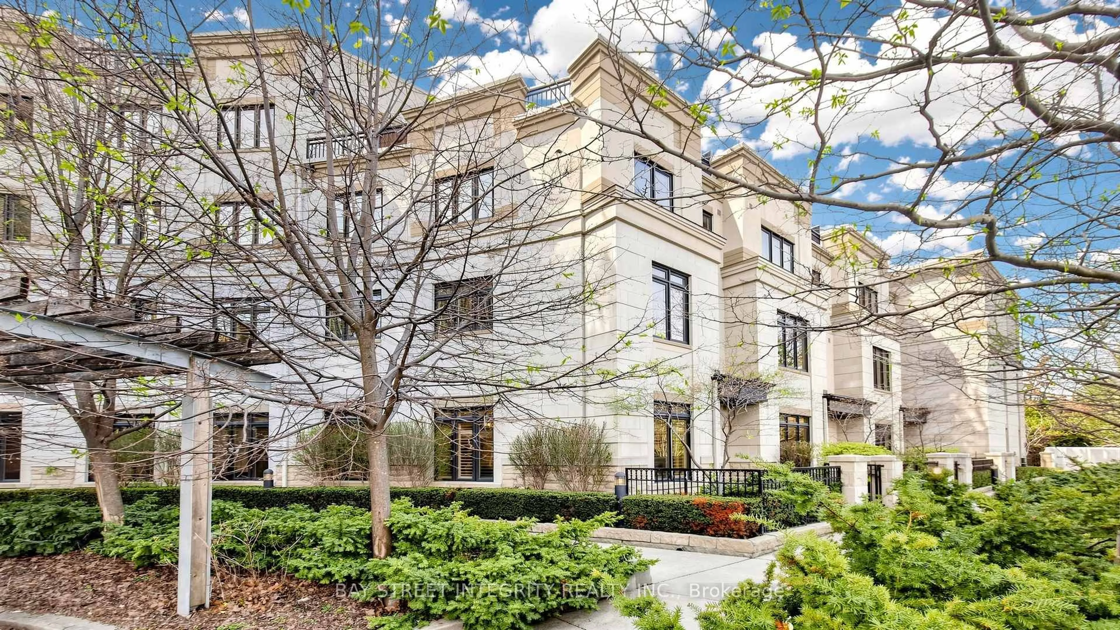 Unknown for 9 Oakburn Cres #TH36, Toronto Ontario M2N 2T5