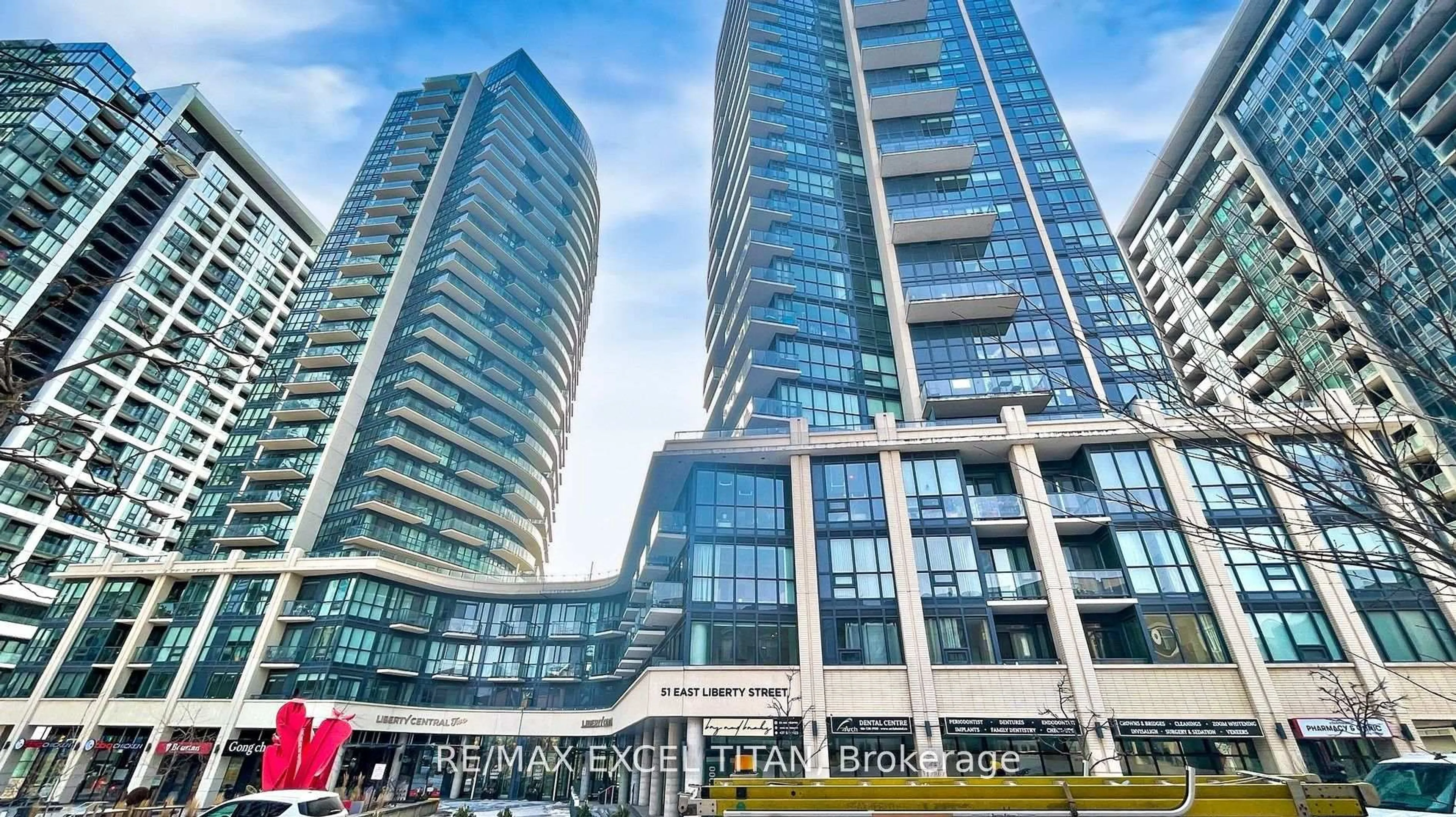 Indoor foyer for 51 East Liberty St #1202, Toronto Ontario M6K 3P8