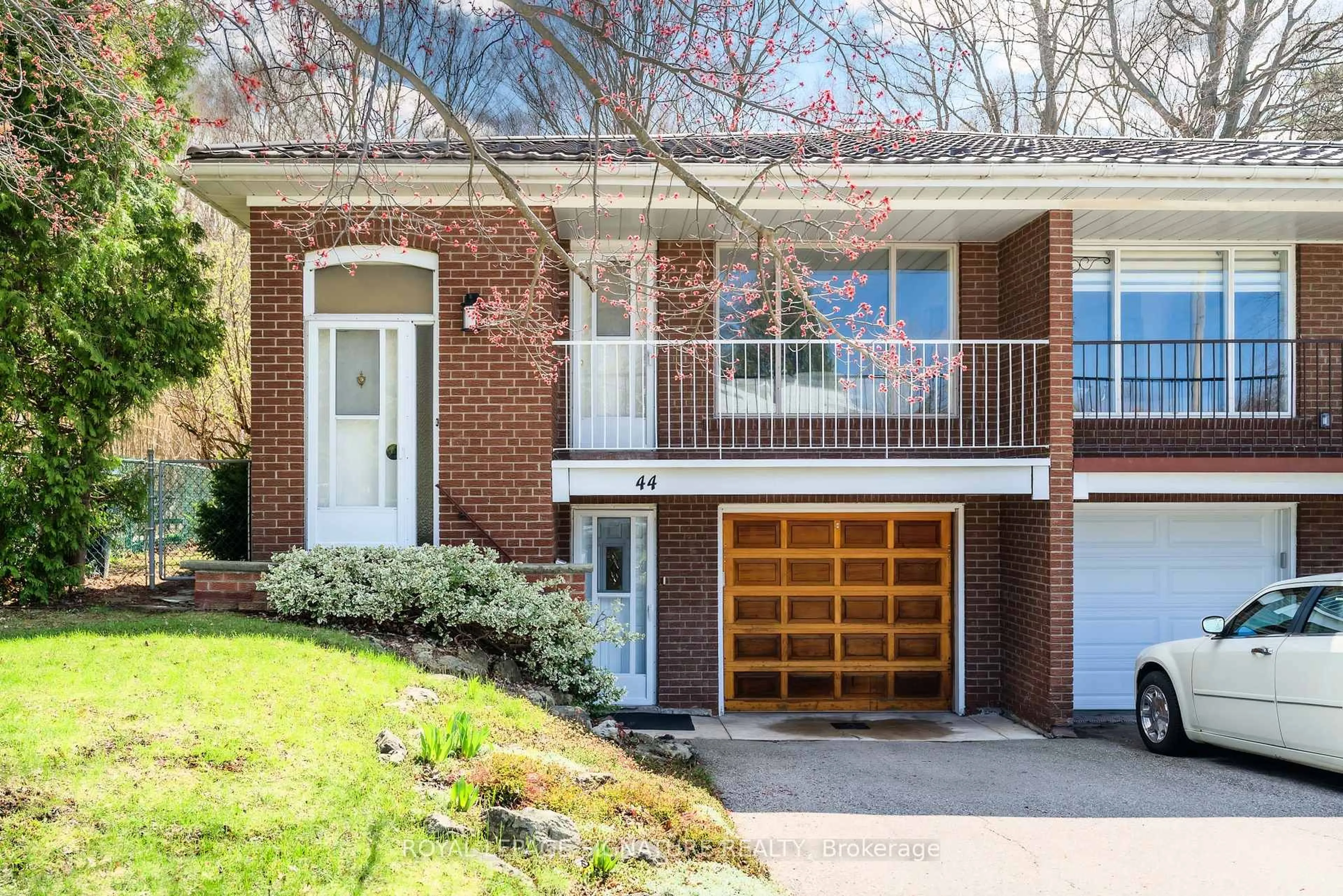 Home with brick exterior material, street for 44 Harrington Cres, Toronto Ontario M2M 2Y5