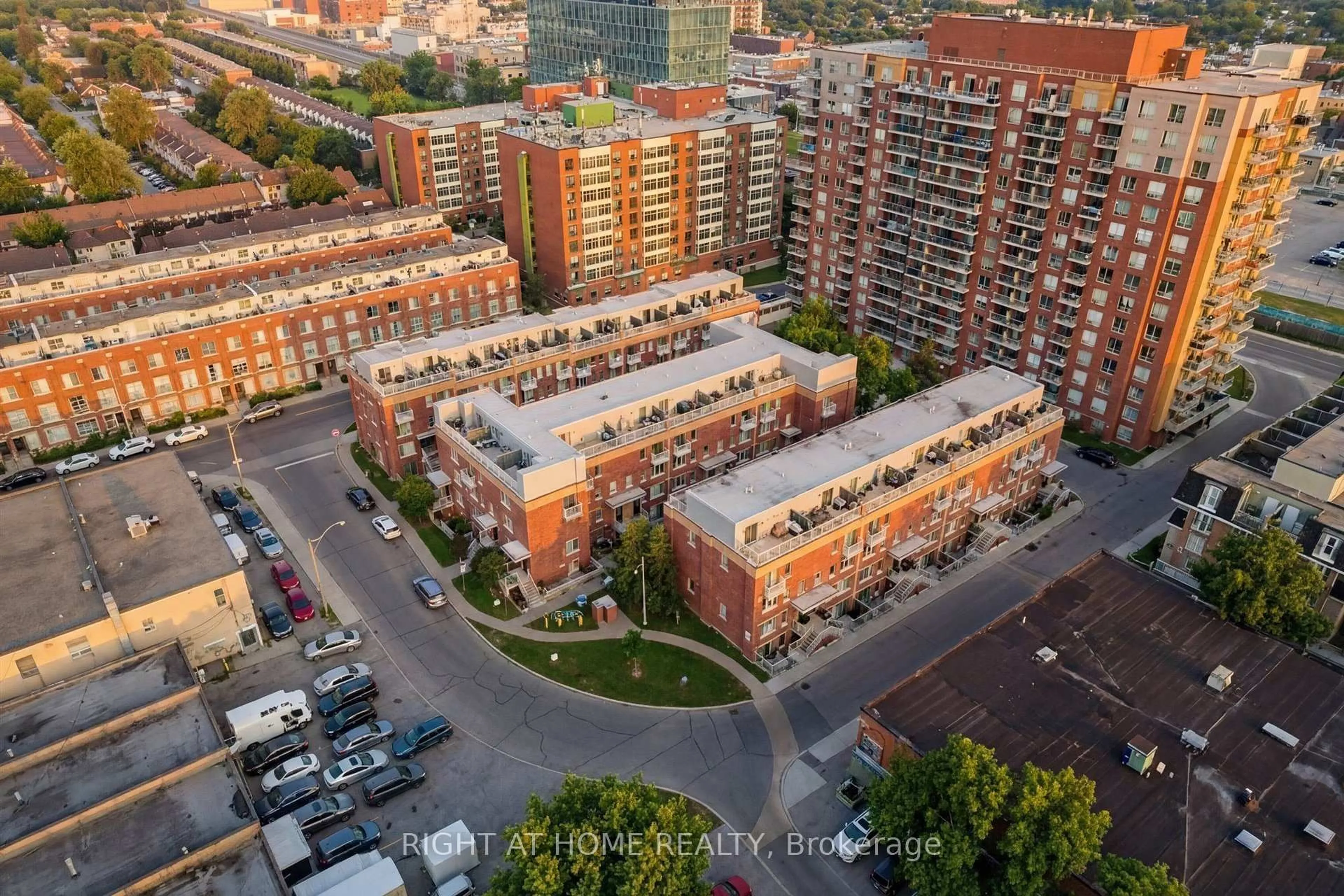 A pic from outside/outdoor area/front of a property/back of a property/a pic from drone, city buildings view from balcony for 1 Ruttan St #112, Toronto Ontario M6P 0A1