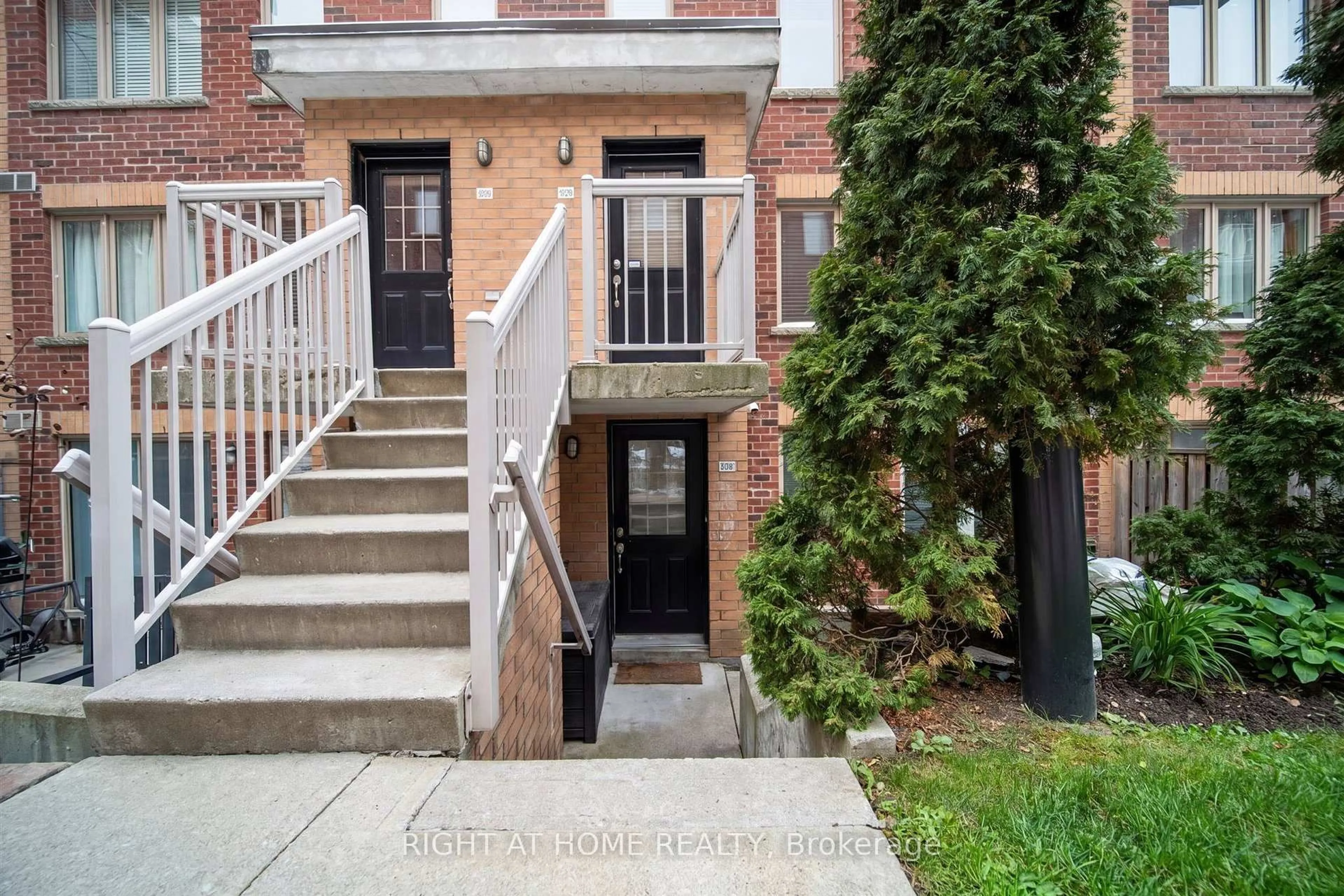 Unknown for 1 Ruttan St #112, Toronto Ontario M6P 0A1