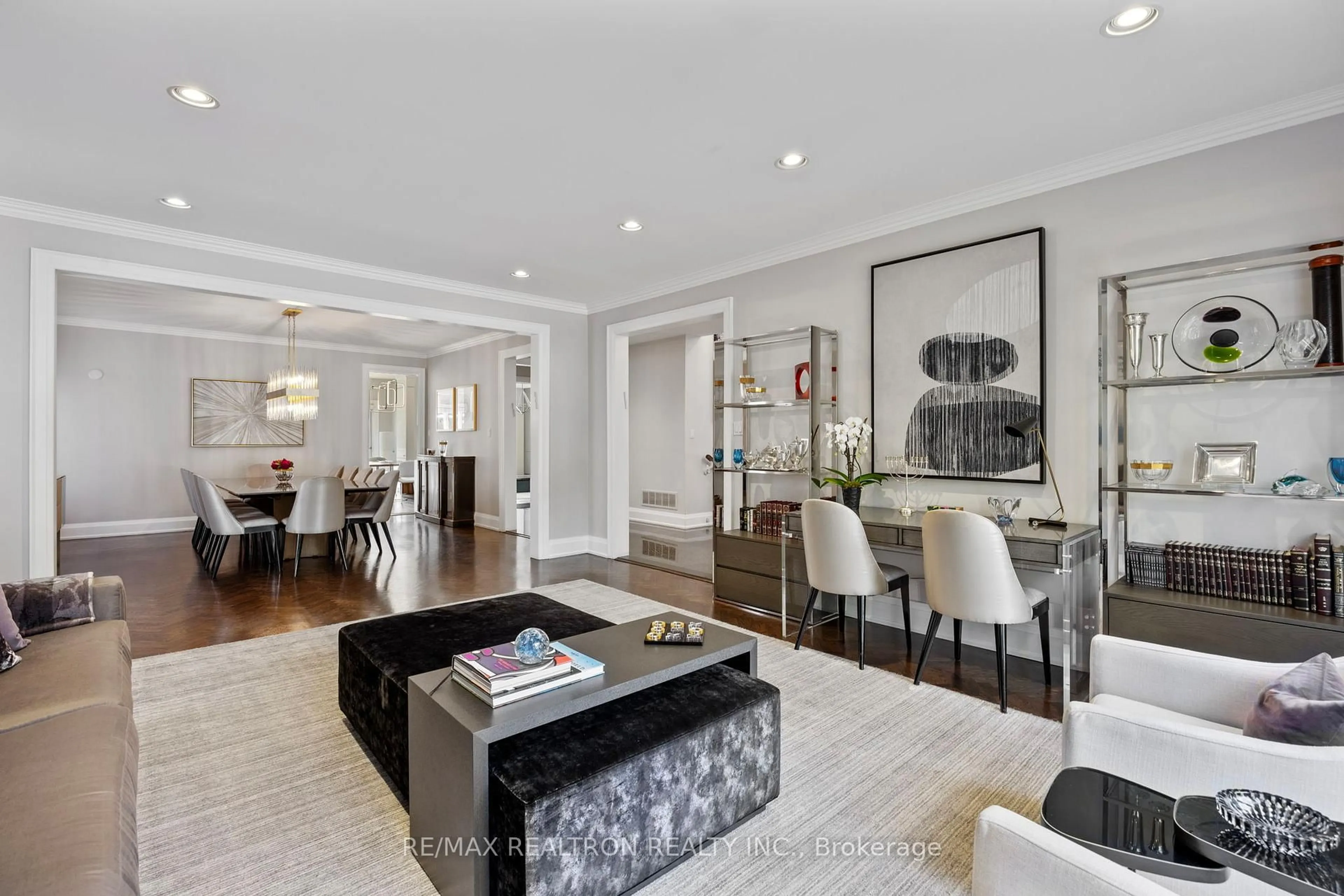 Unknown for 597 Coldstream Ave, Toronto Ontario M6B 2L1