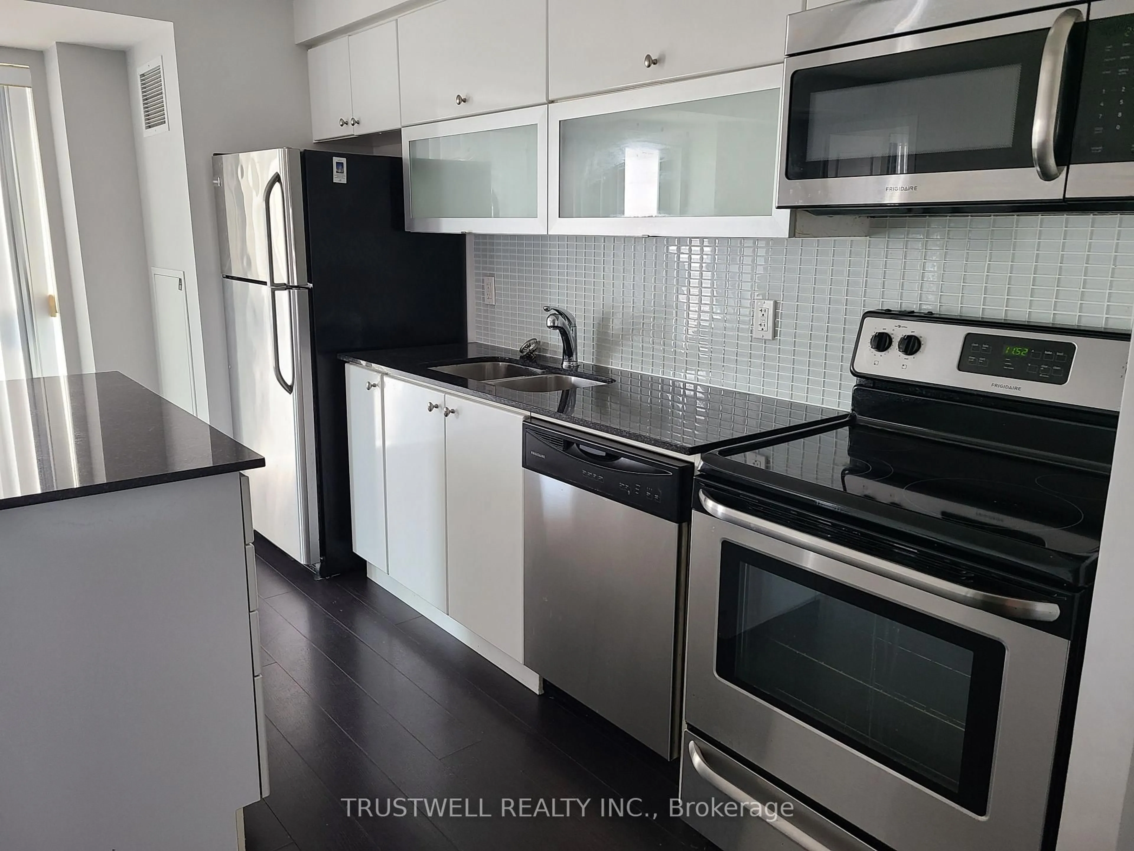 Standard kitchen, unknown for 275 Yorkland Rd #1209, Toronto Ontario M2J 0B4