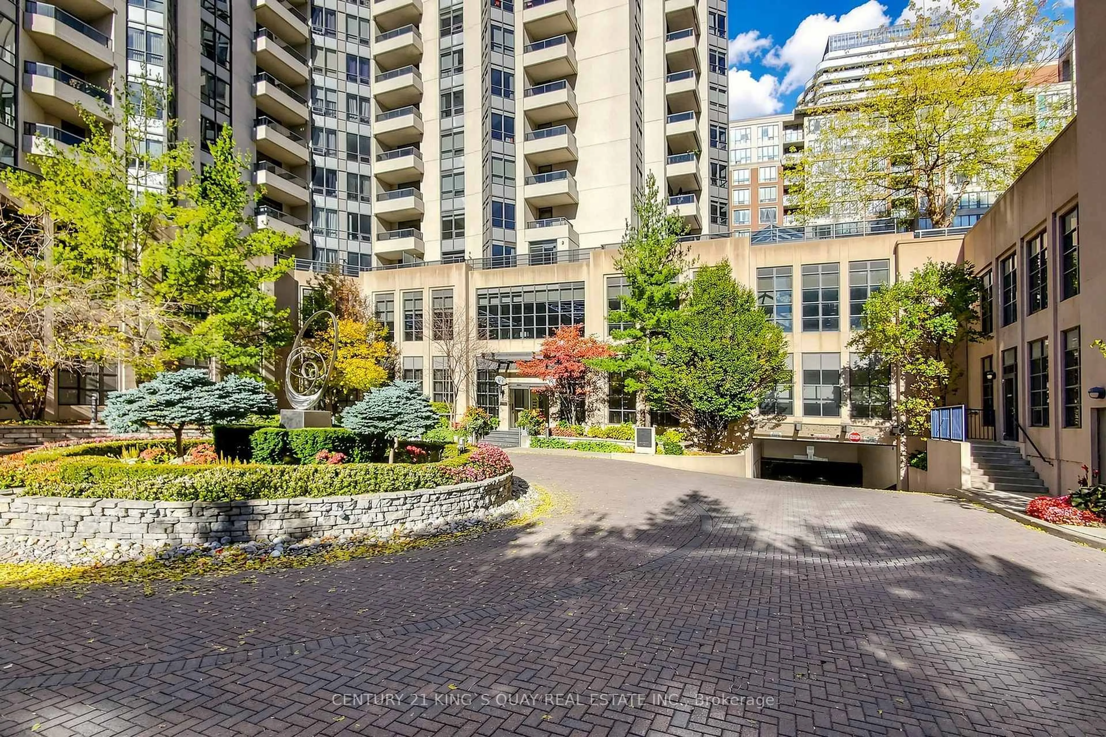 Patio, unknown for 5168 Yonge St #LPH101, Toronto Ontario M2N 0G1