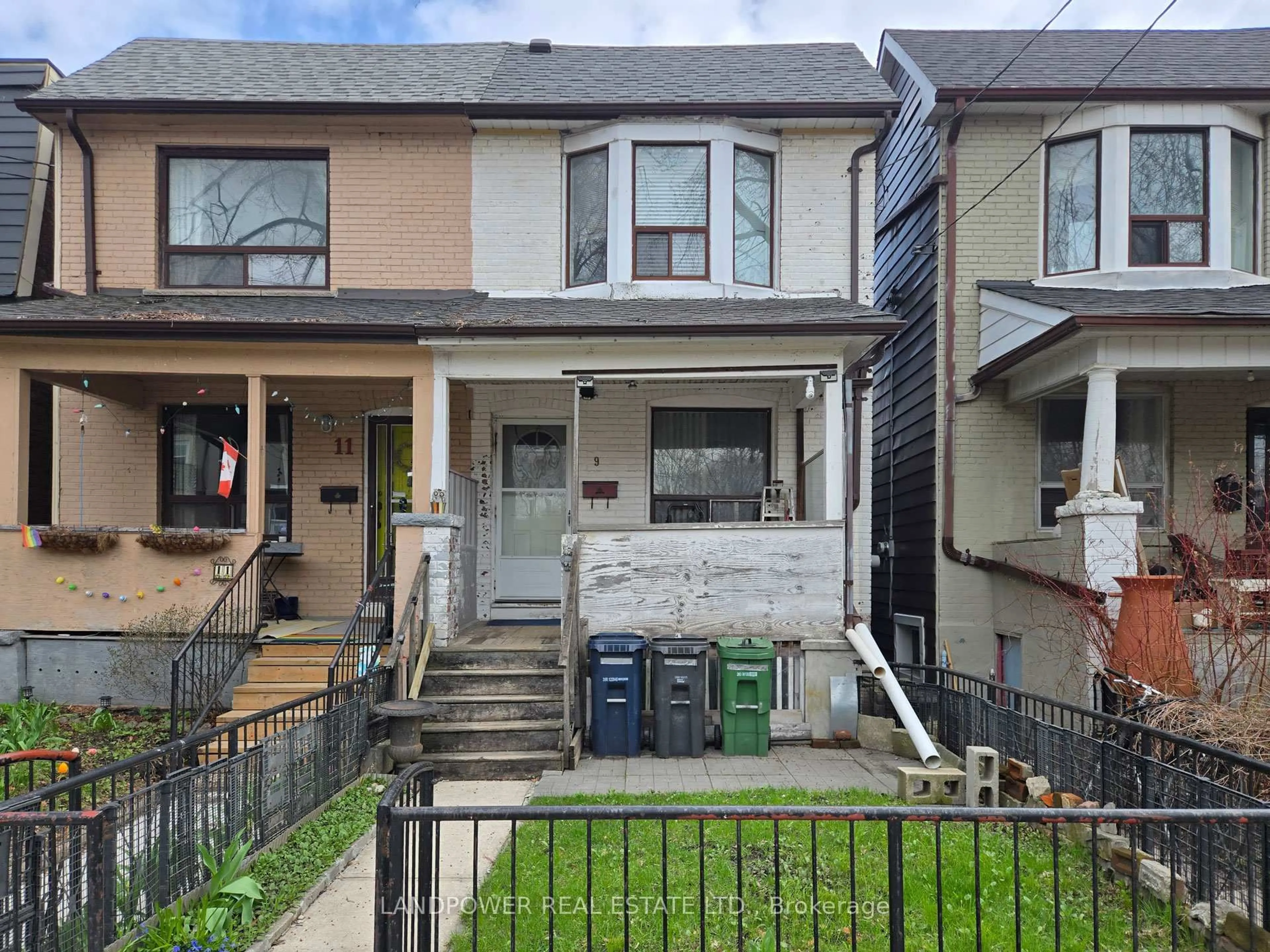 Unknown for 9 Saint Clarens Ave, Toronto Ontario M6K 2S2