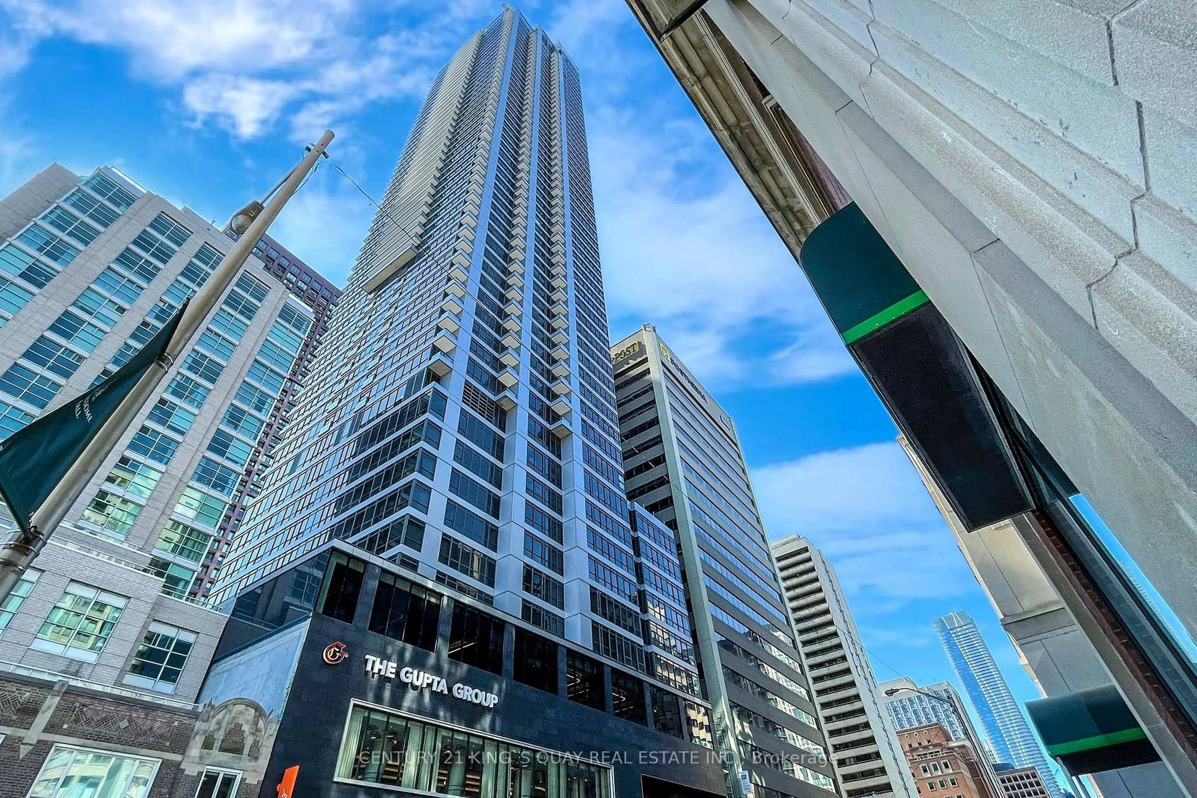 Unknown for 395 Bloor St #4710, Toronto Ontario M4W 1H7