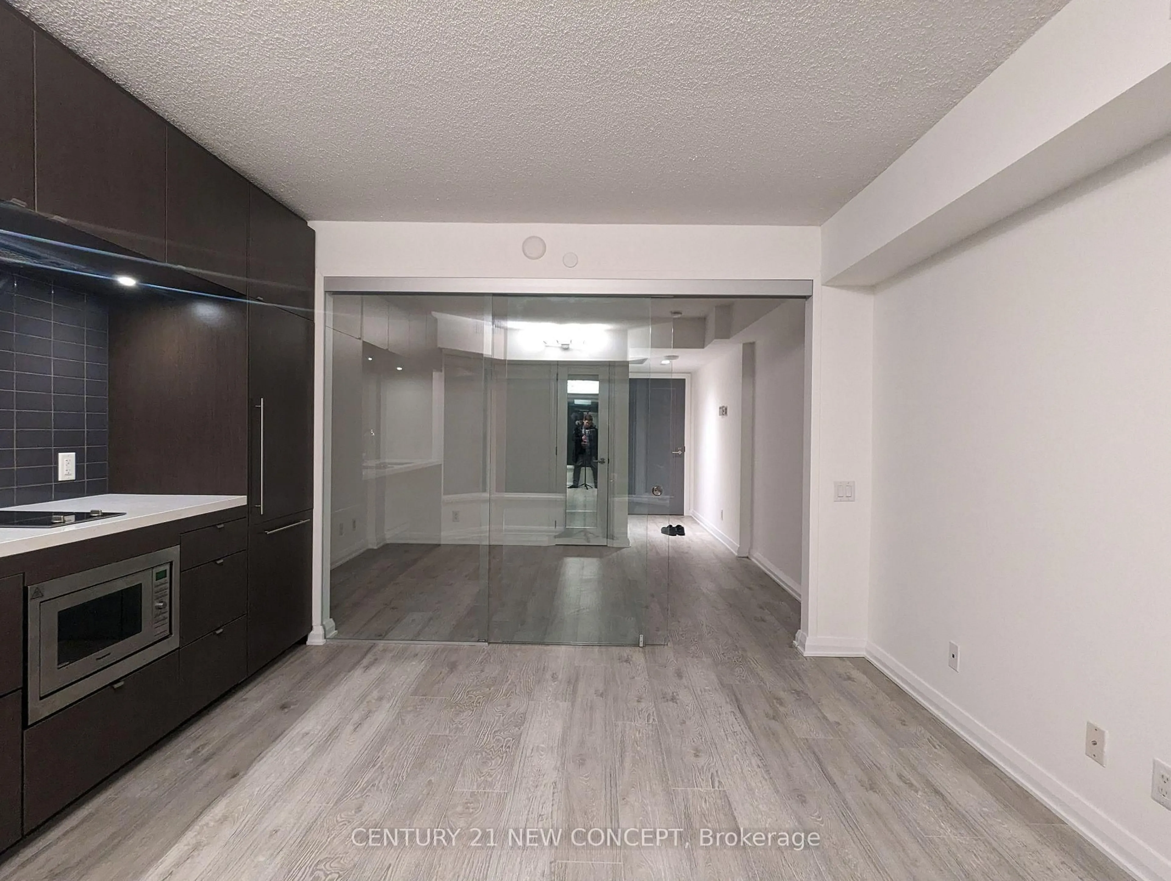 Unknown for 155 Yorkville Ave #711, Toronto Ontario M5R 1C4