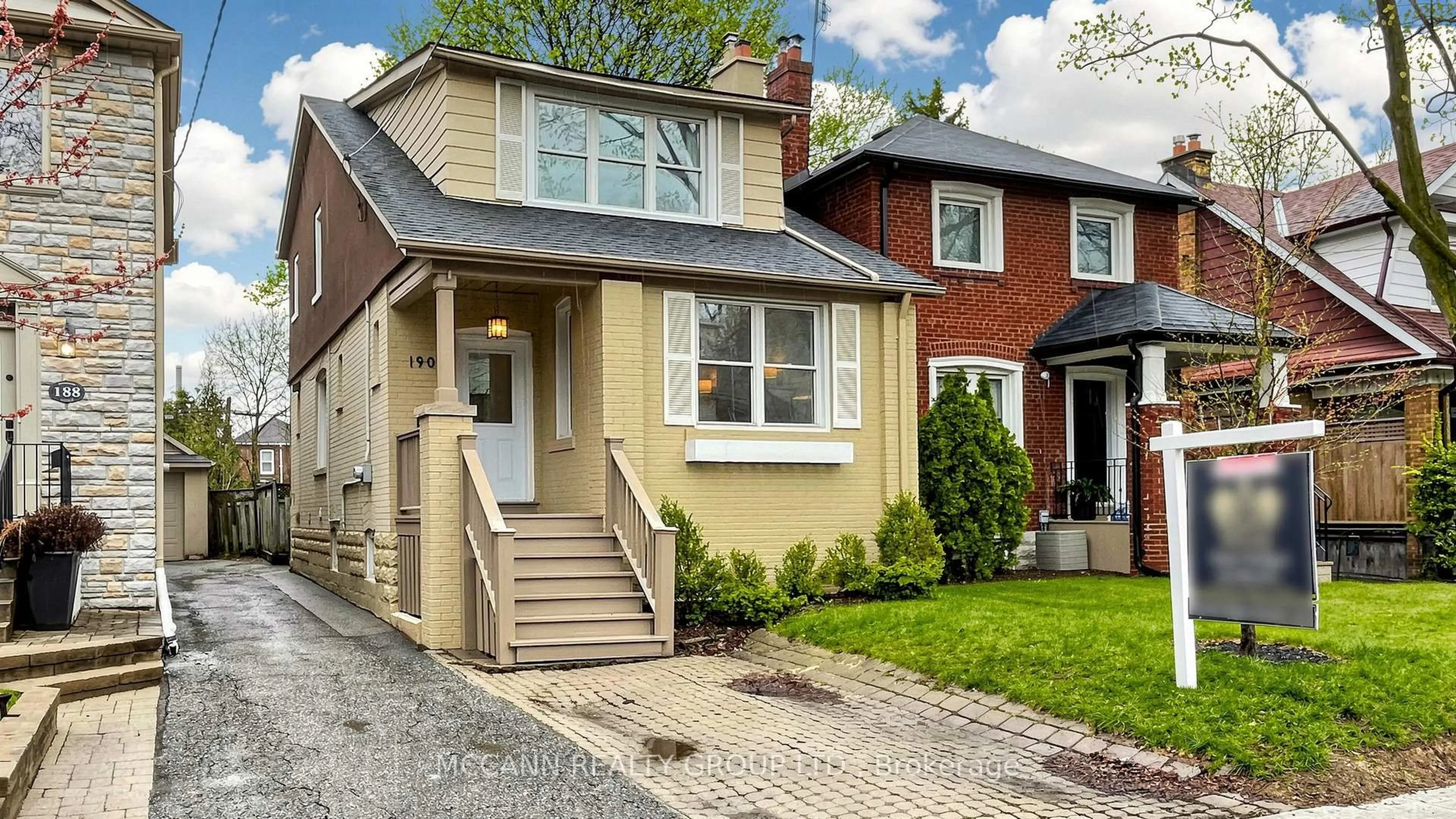 Home with brick exterior material, street for 190 Bowood Ave, Toronto Ontario M4N 1Y6