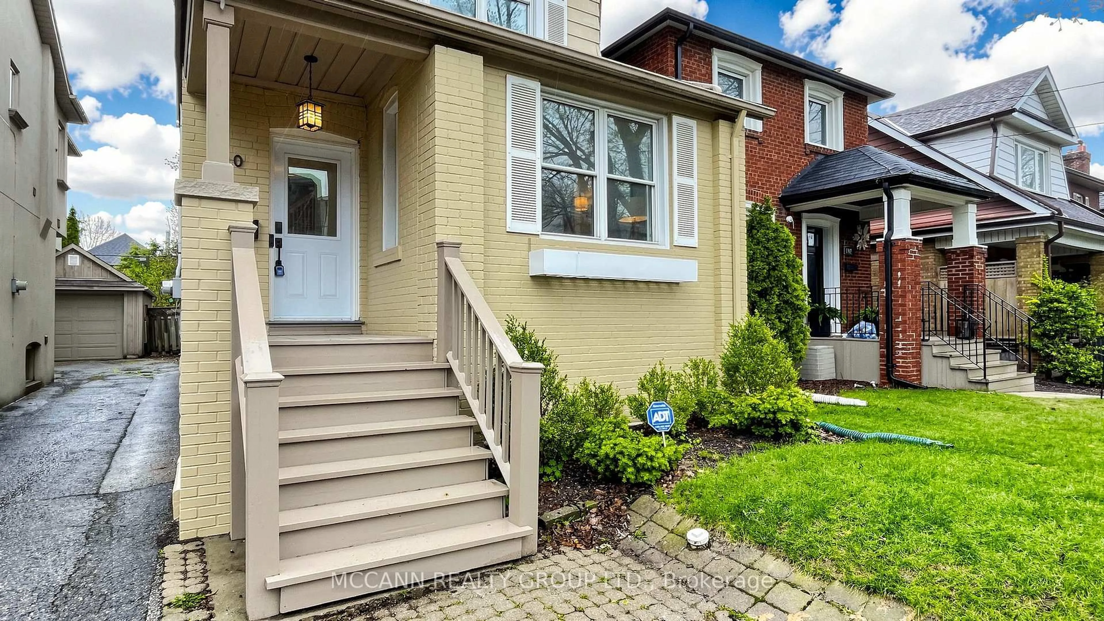 Home with brick exterior material, street for 190 Bowood Ave, Toronto Ontario M4N 1Y6