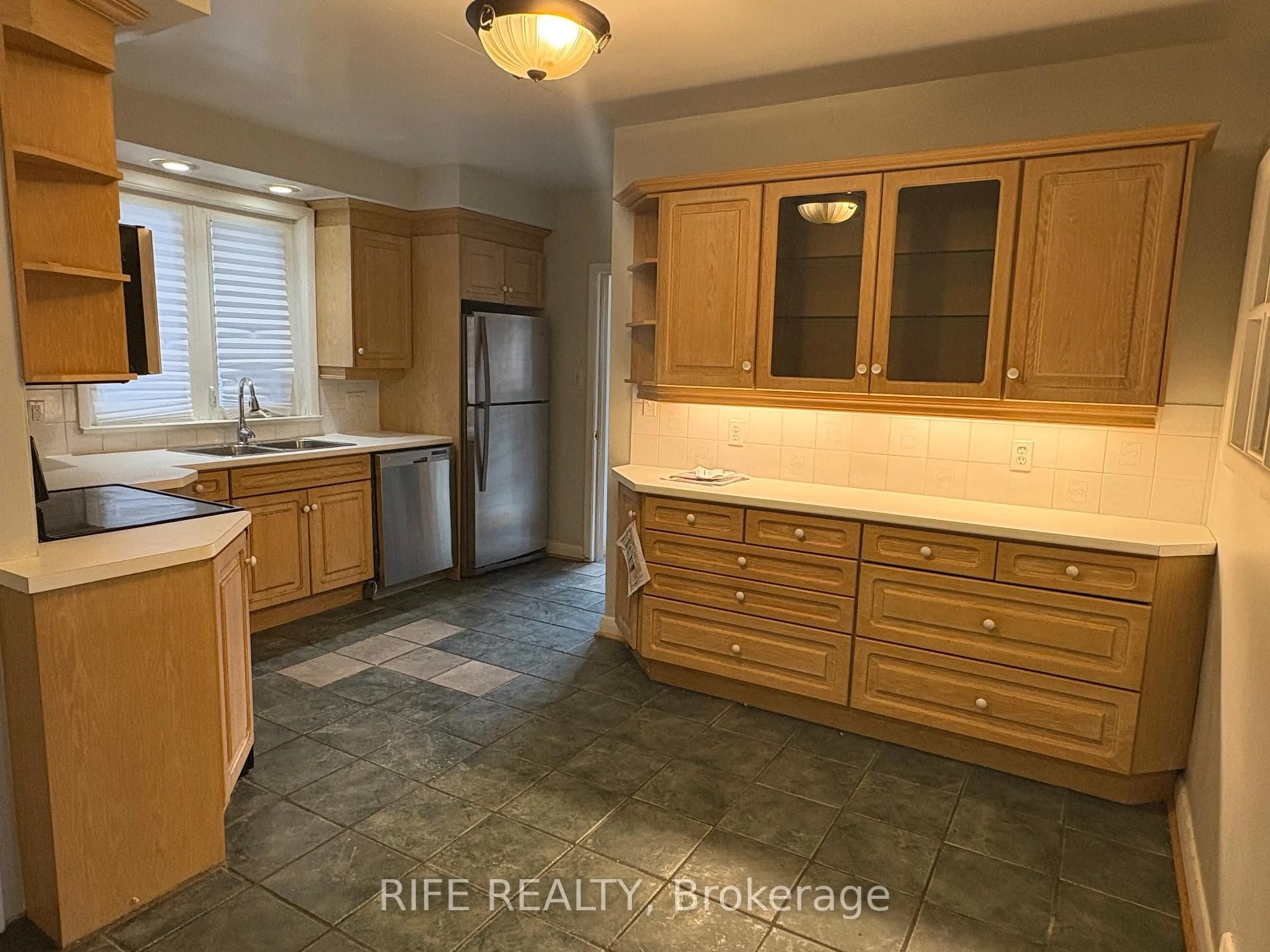 Unknown for 67 Munro Blvd, Toronto Ontario M2P 1C3