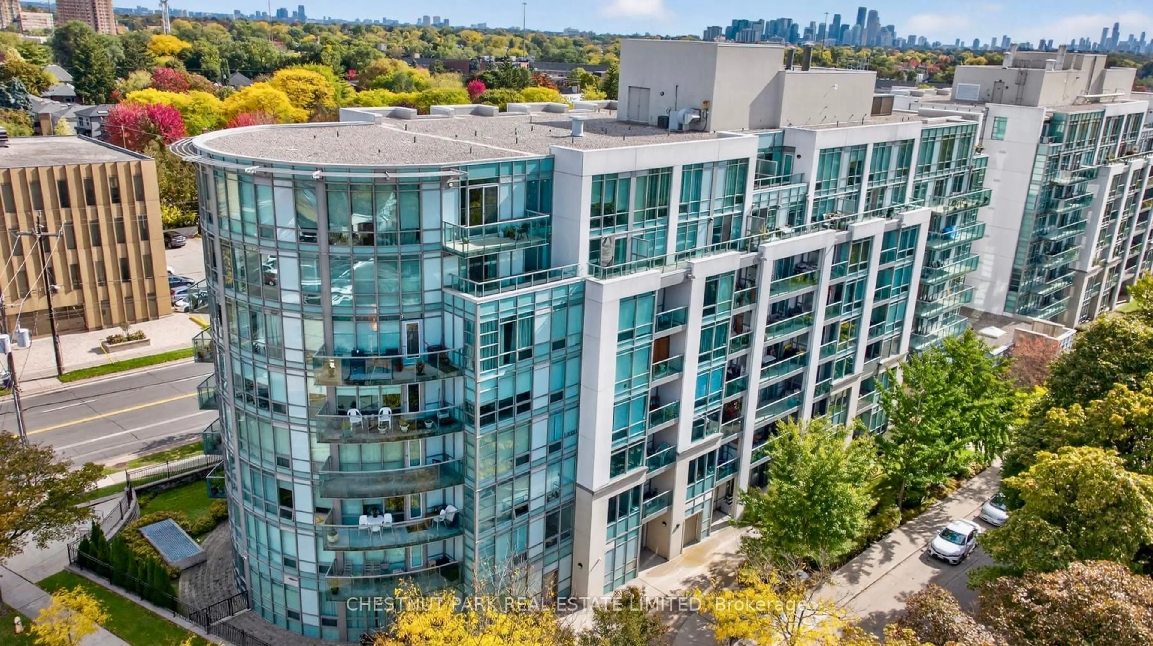 A pic from outside/outdoor area/front of a property/back of a property/a pic from drone, city buildings view from balcony for 3840 Bathurst St #703, Toronto Ontario M3H 6C6