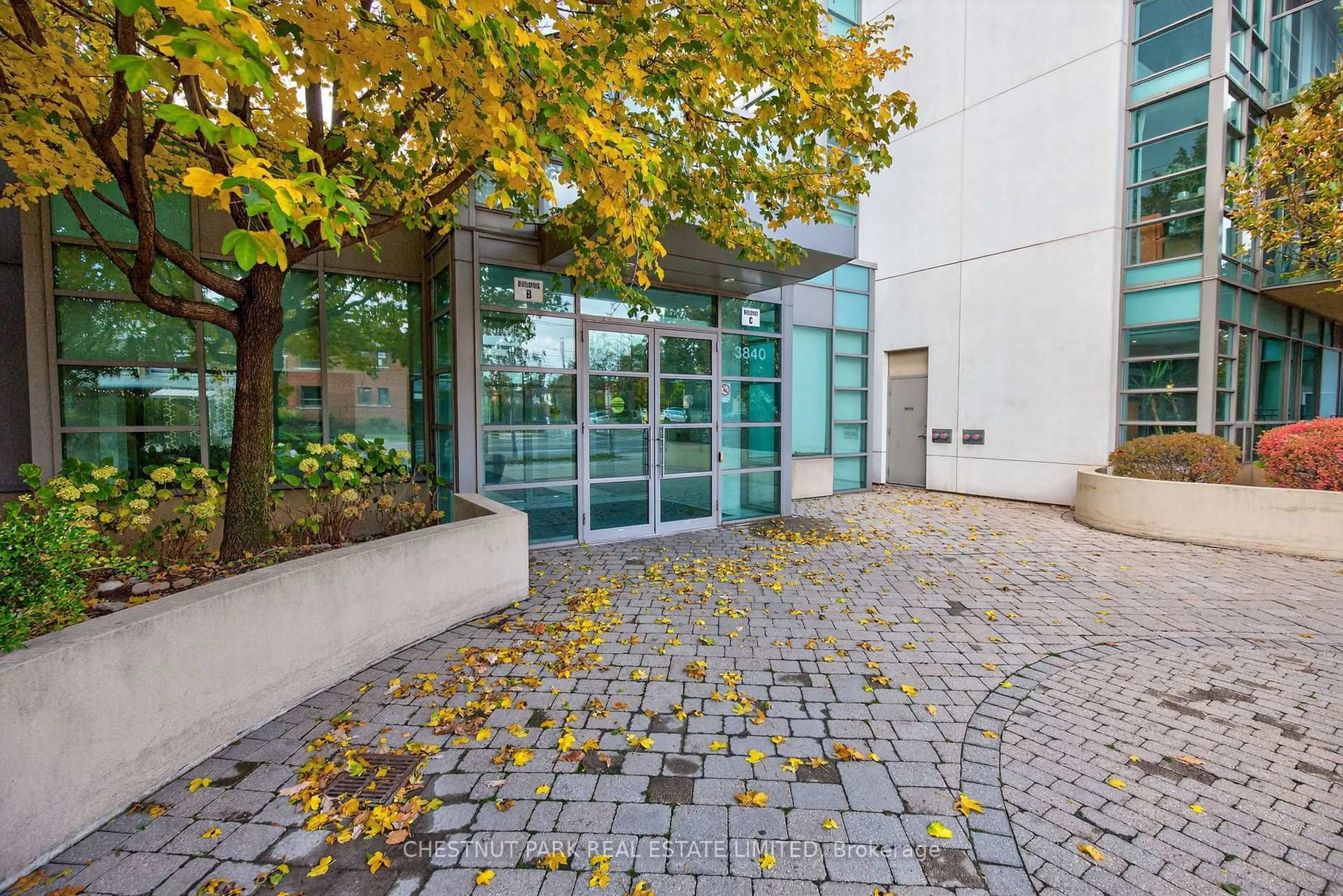 Unknown for 3840 Bathurst St #703, Toronto Ontario M3H 6C6