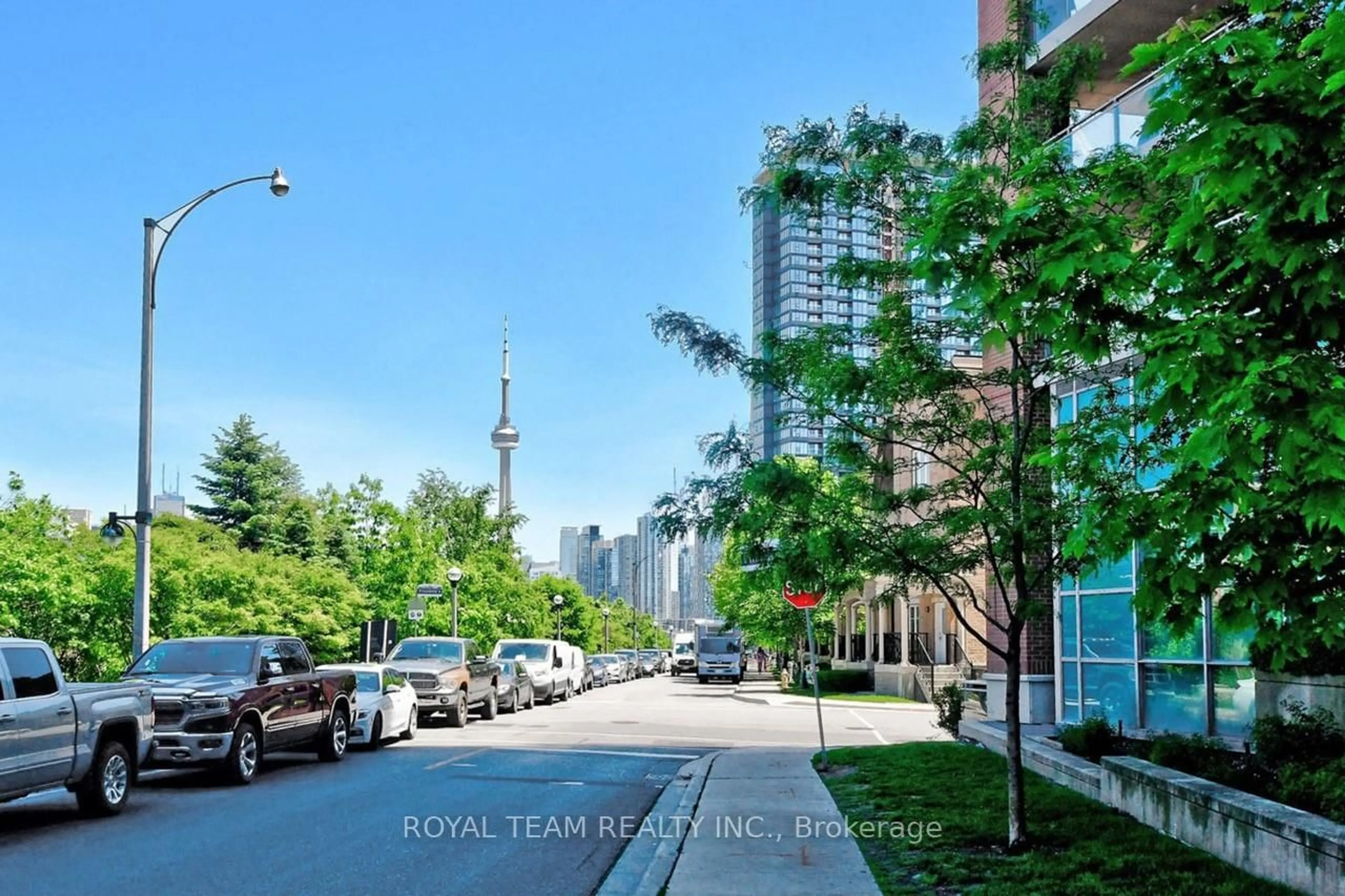 Unknown for 125 Western Battery Rd Rd #1905, Toronto Ontario M6K 3R8