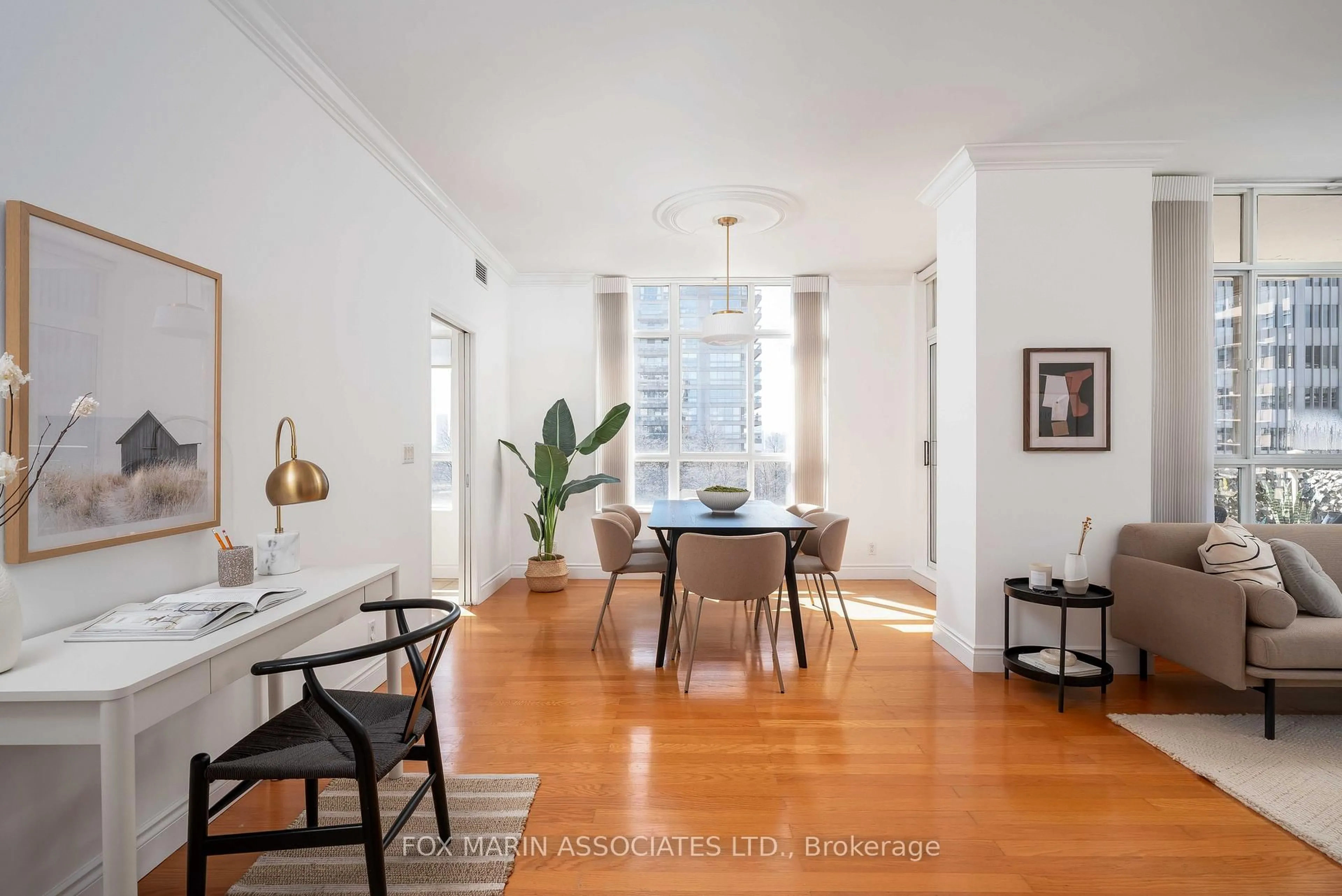 Dining room, unknown for 1 Deer Park Cres #805, Toronto Ontario M4V 3C4